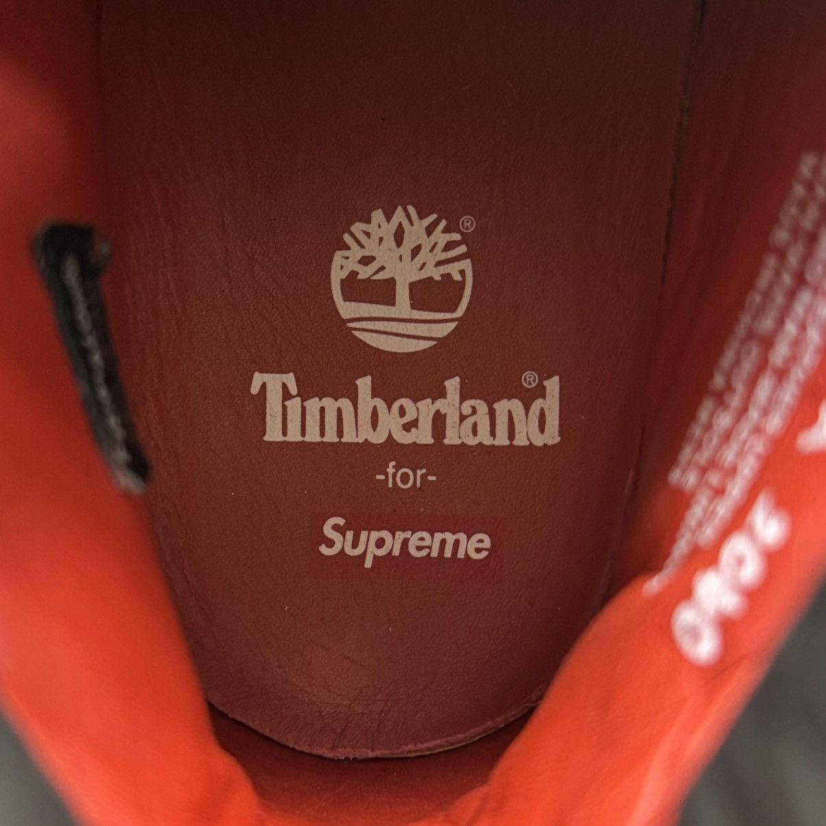Supreme × Timberland Supreme Timberland Python Boots Size US 9 / EU 42 - 8 Thumbnail