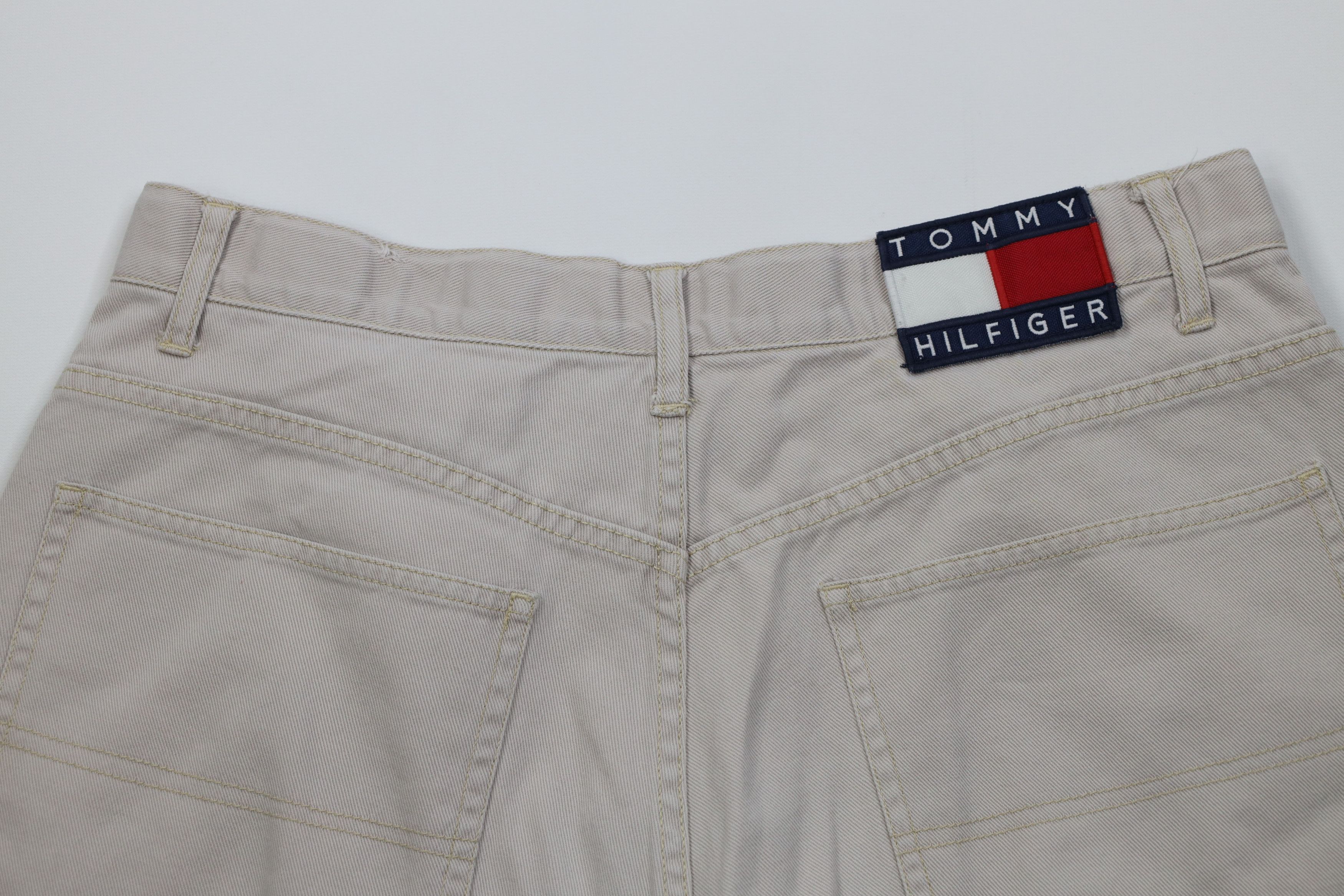 Tommy Hilfiger Vintage 90s Tommy Hilfiger Baggy Dungaree Denim Shorts Gray Size US 32 / EU 48 - 11 Thumbnail