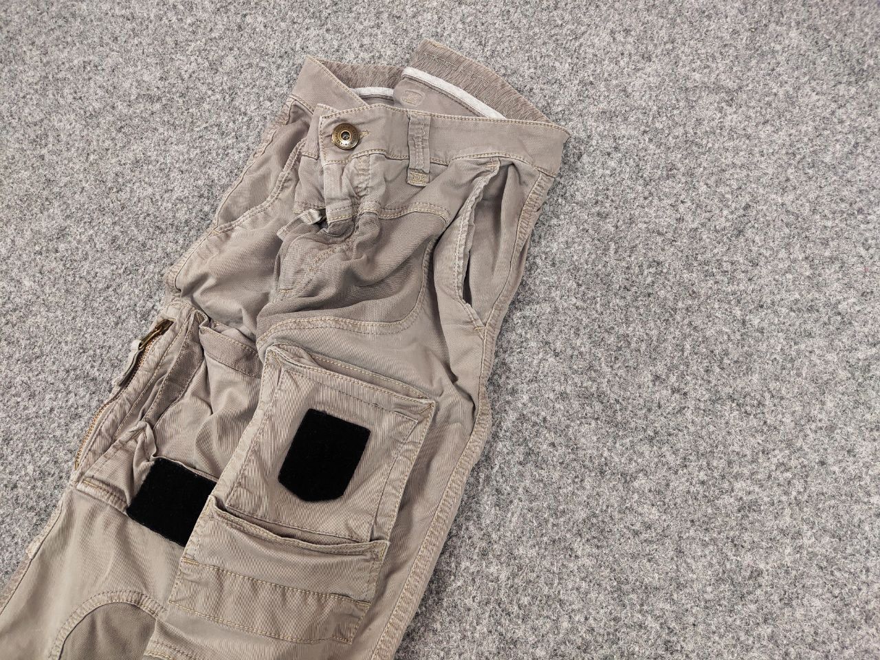 Aeronautica Militare Aeronautica Militare Vintage logo Cargo Zip Beige Pants Size US 30 / EU 46 - 4 Thumbnail