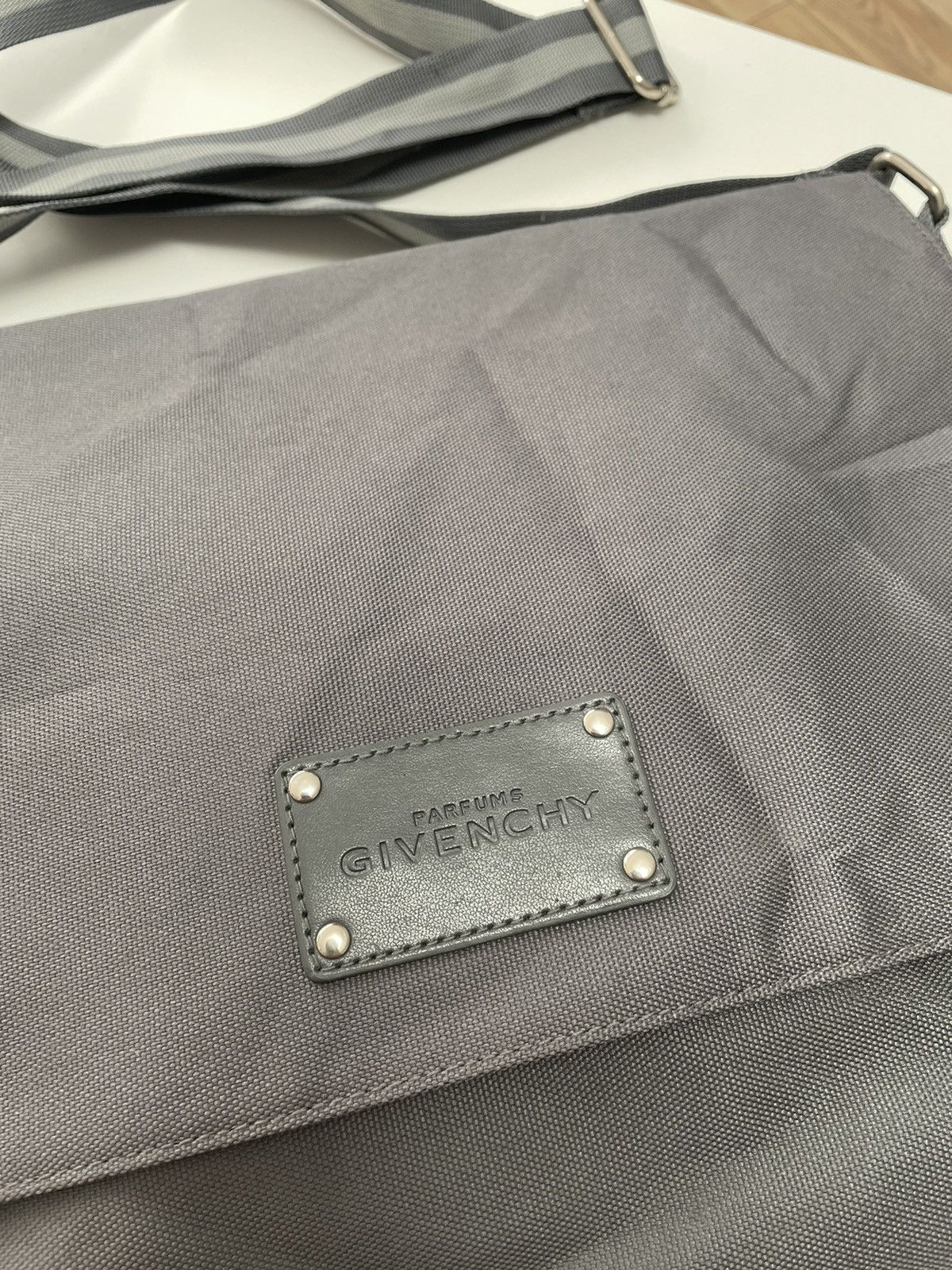 Givenchy Givenchy messenger crossbody bag Size ONE SIZE - 2 Thumbnail