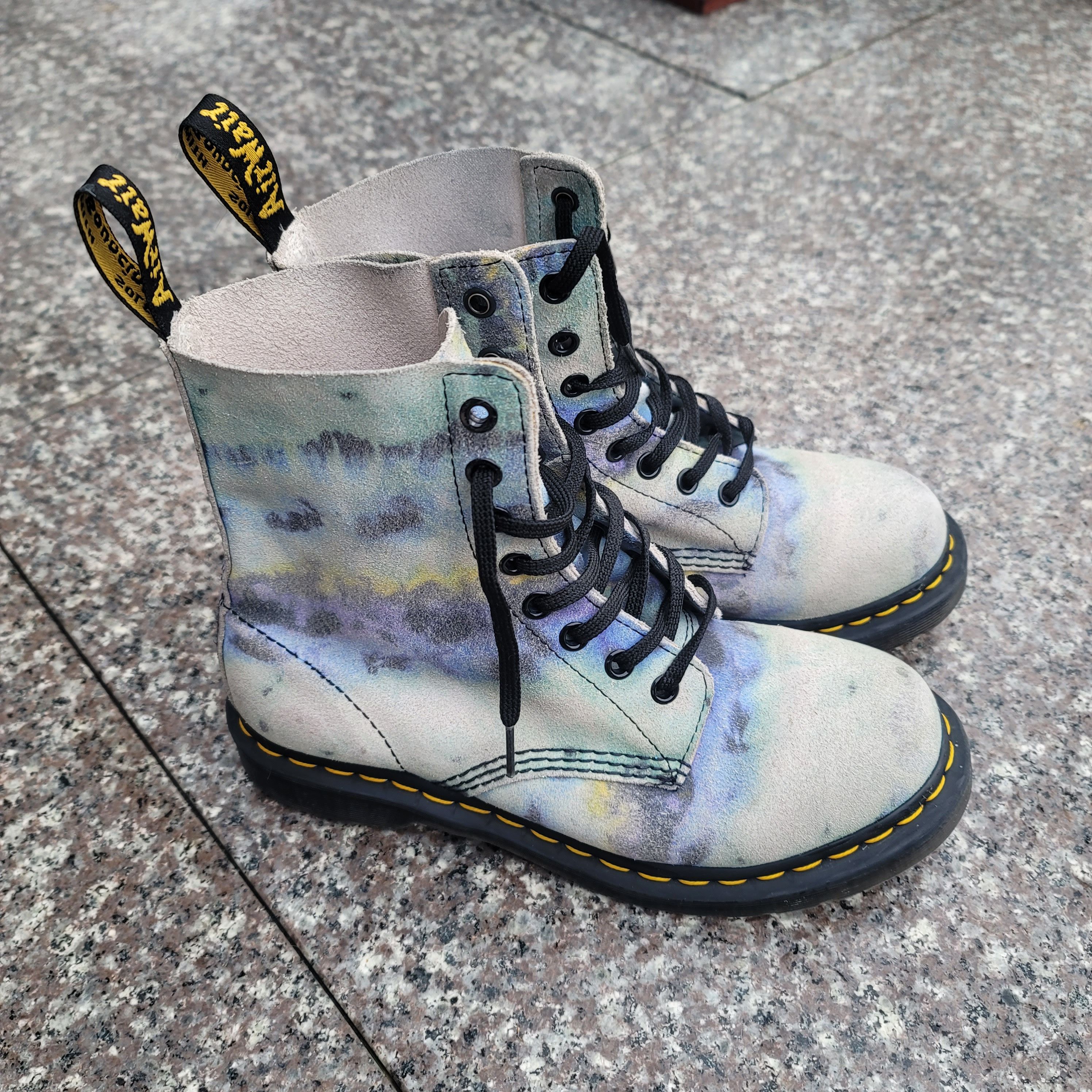 Dr. Martens Dr.Martens suede boots Size US 7 / IT 37 - 2 Thumbnail