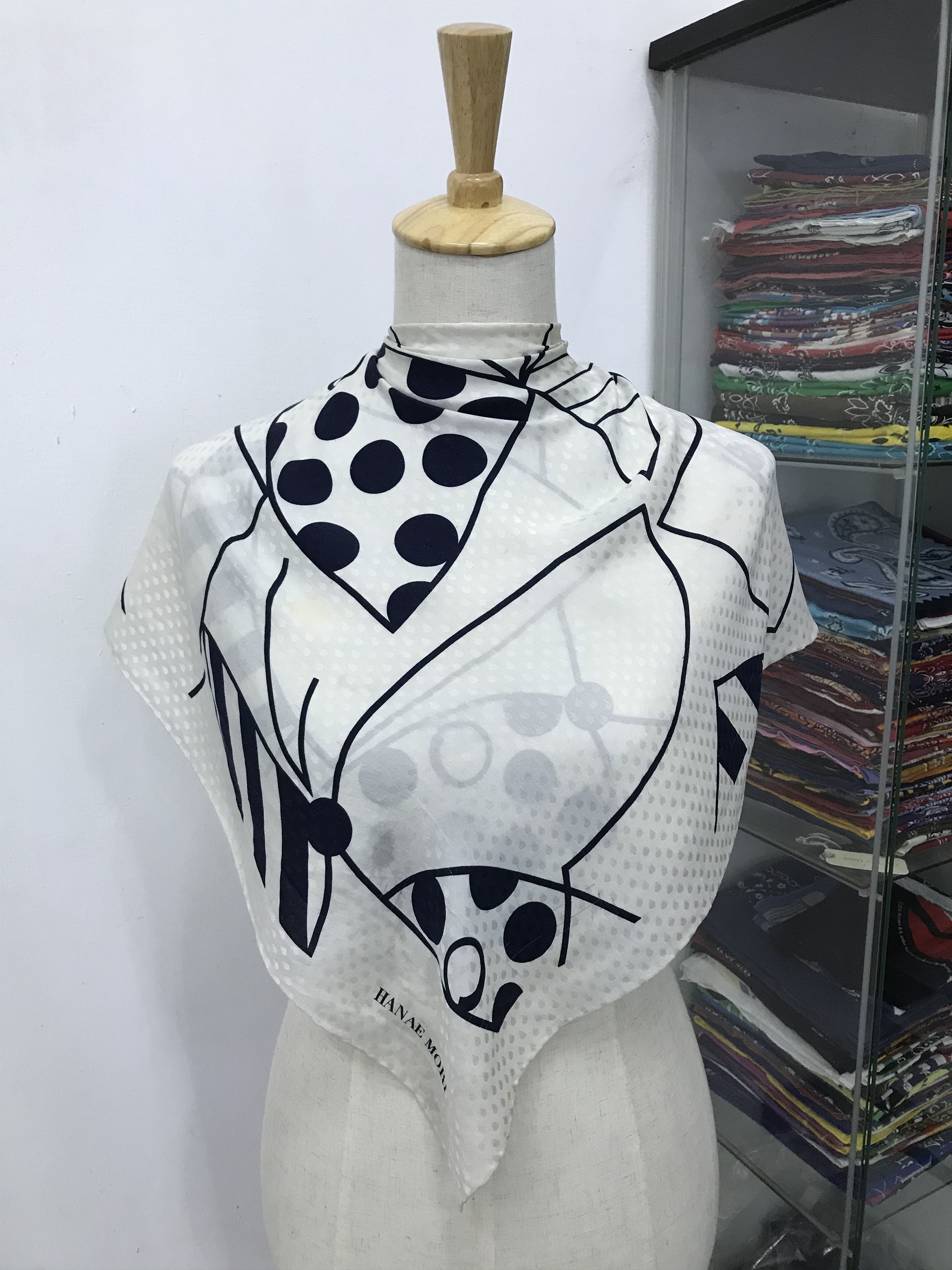 Hanae Mori Vintage Hanae Mori Silk Scarf Size ONE SIZE - 1 Thumbnail