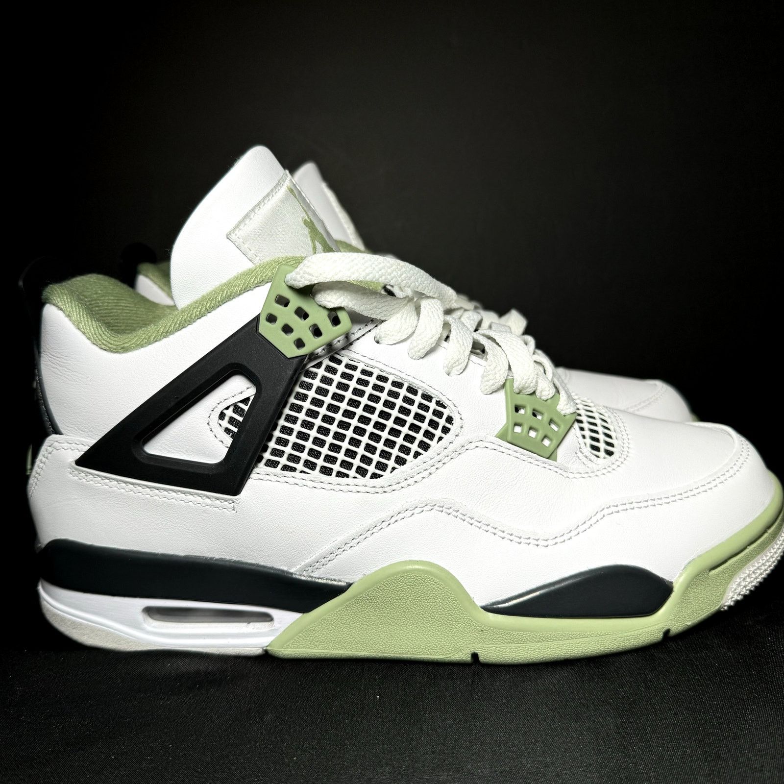 Jordan Brand × Nike Size 10 - Wmns Air Jordan 4 Retro Seafoam Women's Shoes Size US 10 / IT 40 - 1 Thumbnail