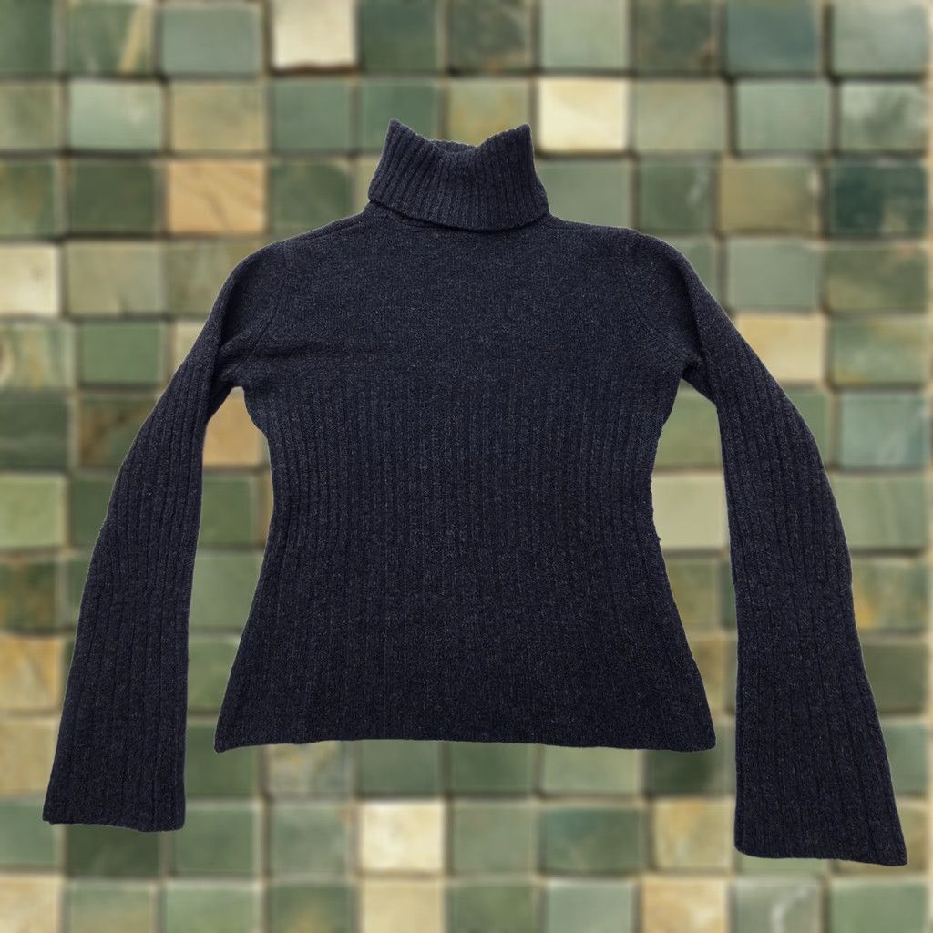 Vintage Post Card Wool Cashmere Blend Turtleneck Sweater Size Medium Luxury Italy Apres Women Short Sleeve? Size M / US 6-8 / IT 42-44 - 1 Thumbnail