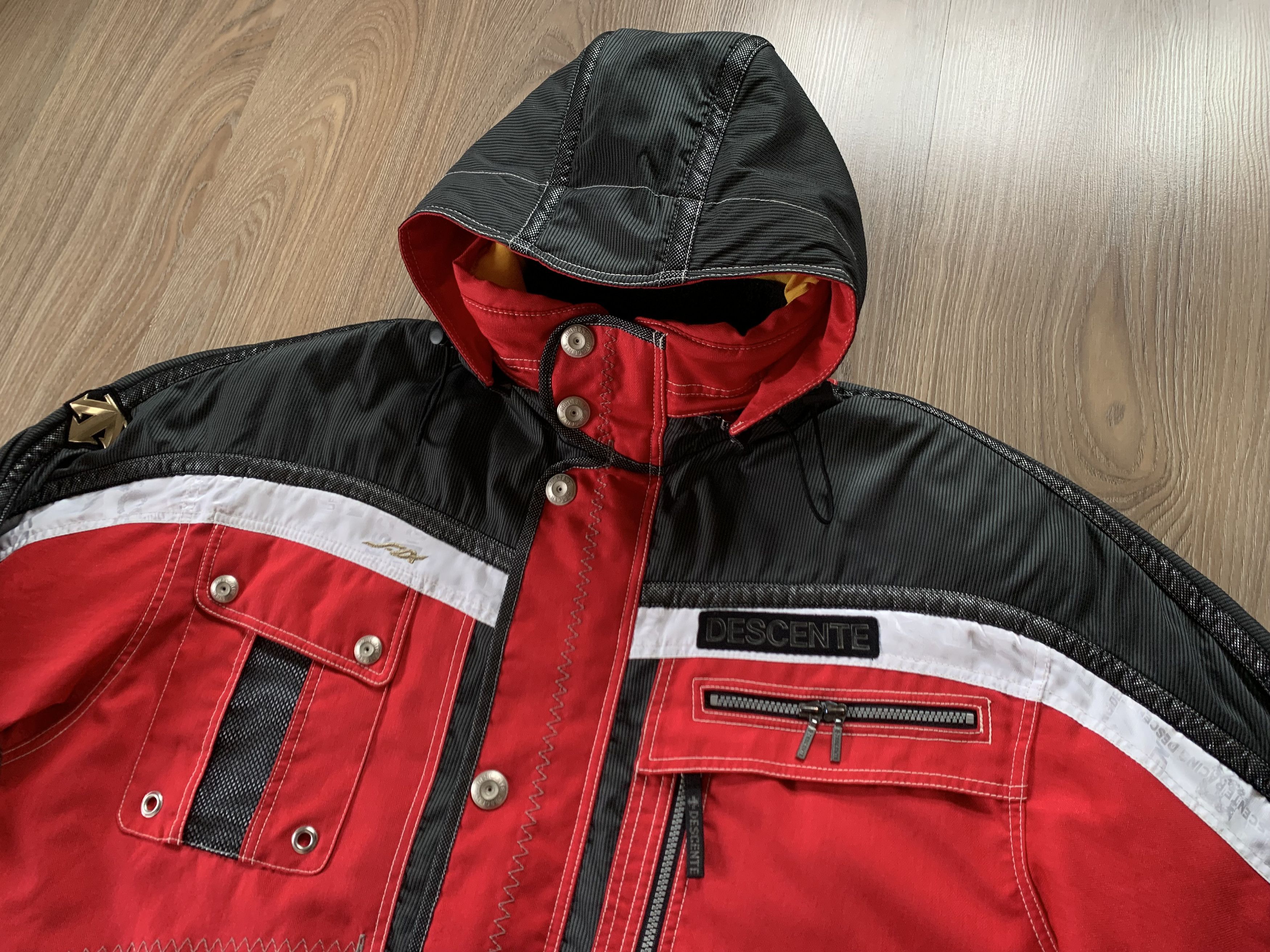 Japanese Brand × Vintage Vintage Descente Suisse Ski Team Winter Ski Jacket Size US L / EU 52-54 / 3 - 5 Thumbnail