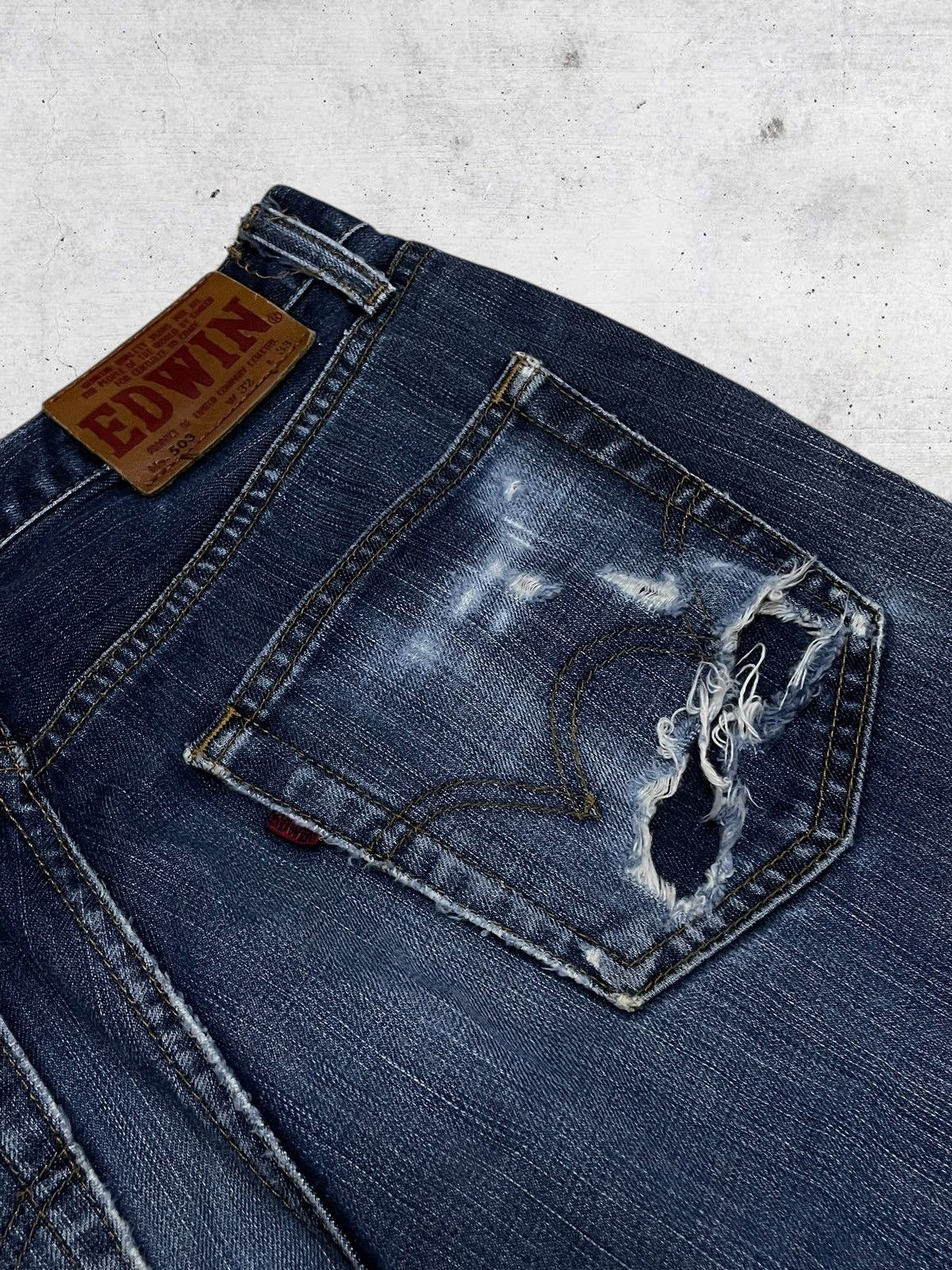 Edwin VINTAGE EDWIN 90S JAPAN OG DESIGNER RIPPED INDIGO RAW DENIM Size US 31 - 15 Thumbnail