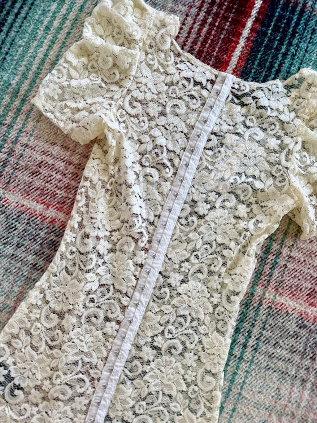 Bebe 90s Deadstock Bebe Short Sleeve Floral Lace Top S Size S / US 4 / IT 40 - 5 Thumbnail
