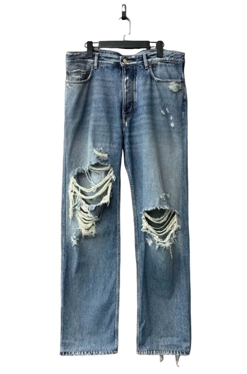 Balenciaga Balenciaga Distressed Washed Jeans L Size US 34 / EU 50 - 1 Thumbnail