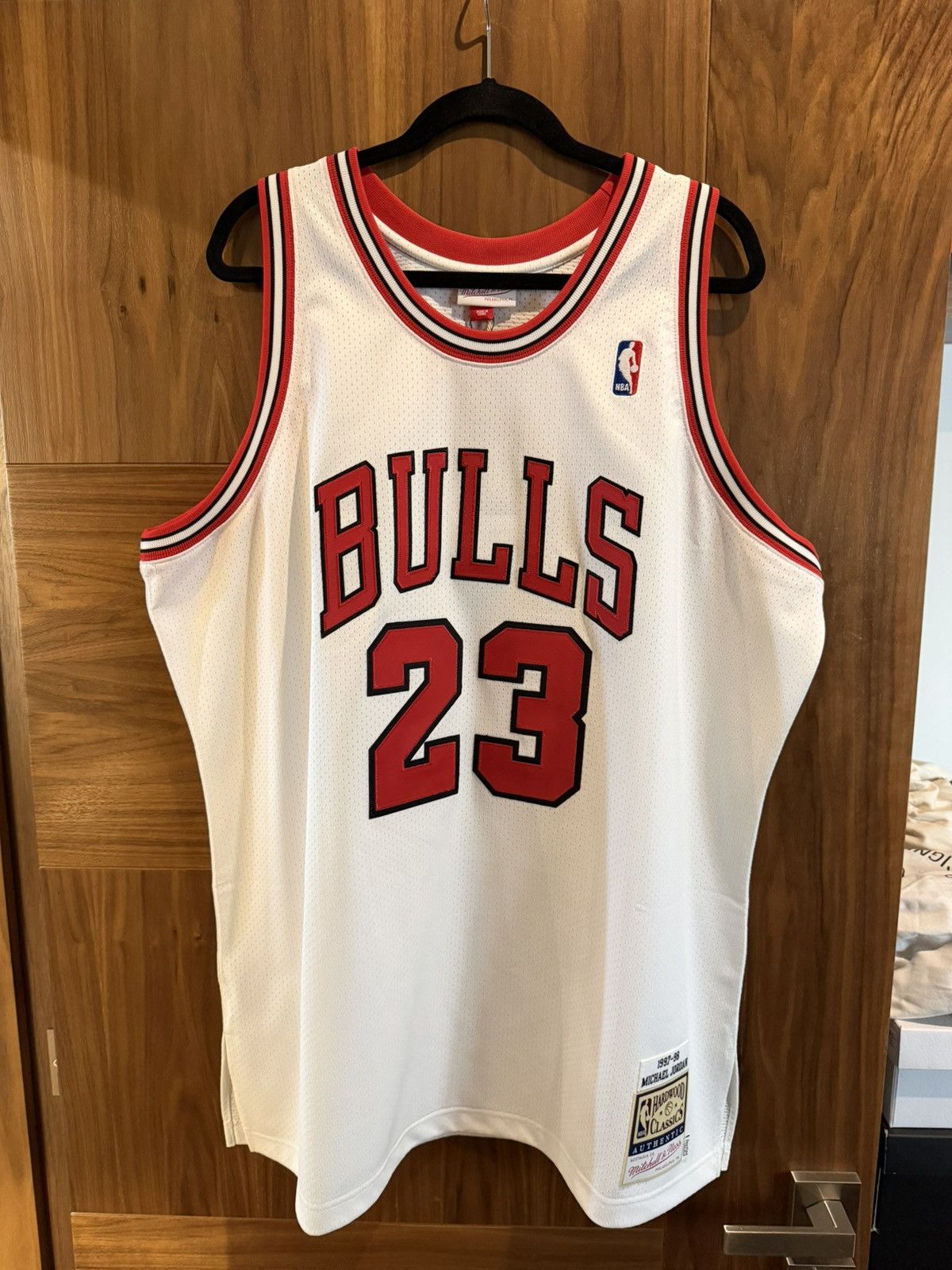 Mitchell & Ness Chicago Bulls Michael jordan jersey Size US XXL / EU 58 / 5 - 2 Thumbnail