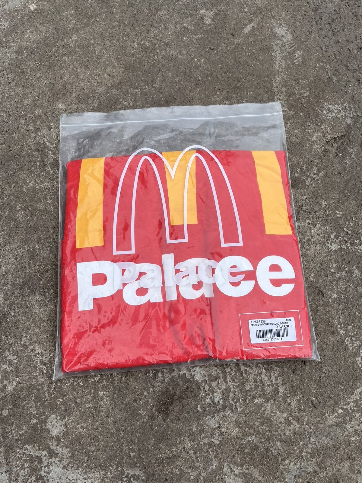 Palace 🍔PALACE X MCDONALD’s LIMITED EDITION BIG LOGO RED TEE Size US XL / EU 56 / 4 - 4 Thumbnail