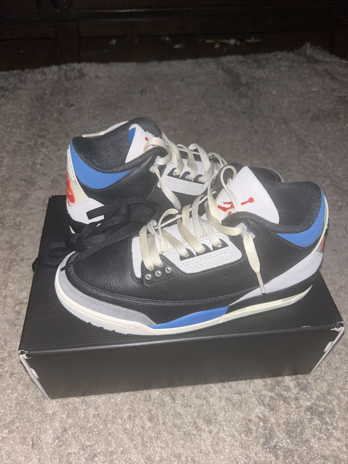 Jordan Brand Jordan 3 Rare Air Size US 8.5 / EU 41-42 - 1 Thumbnail