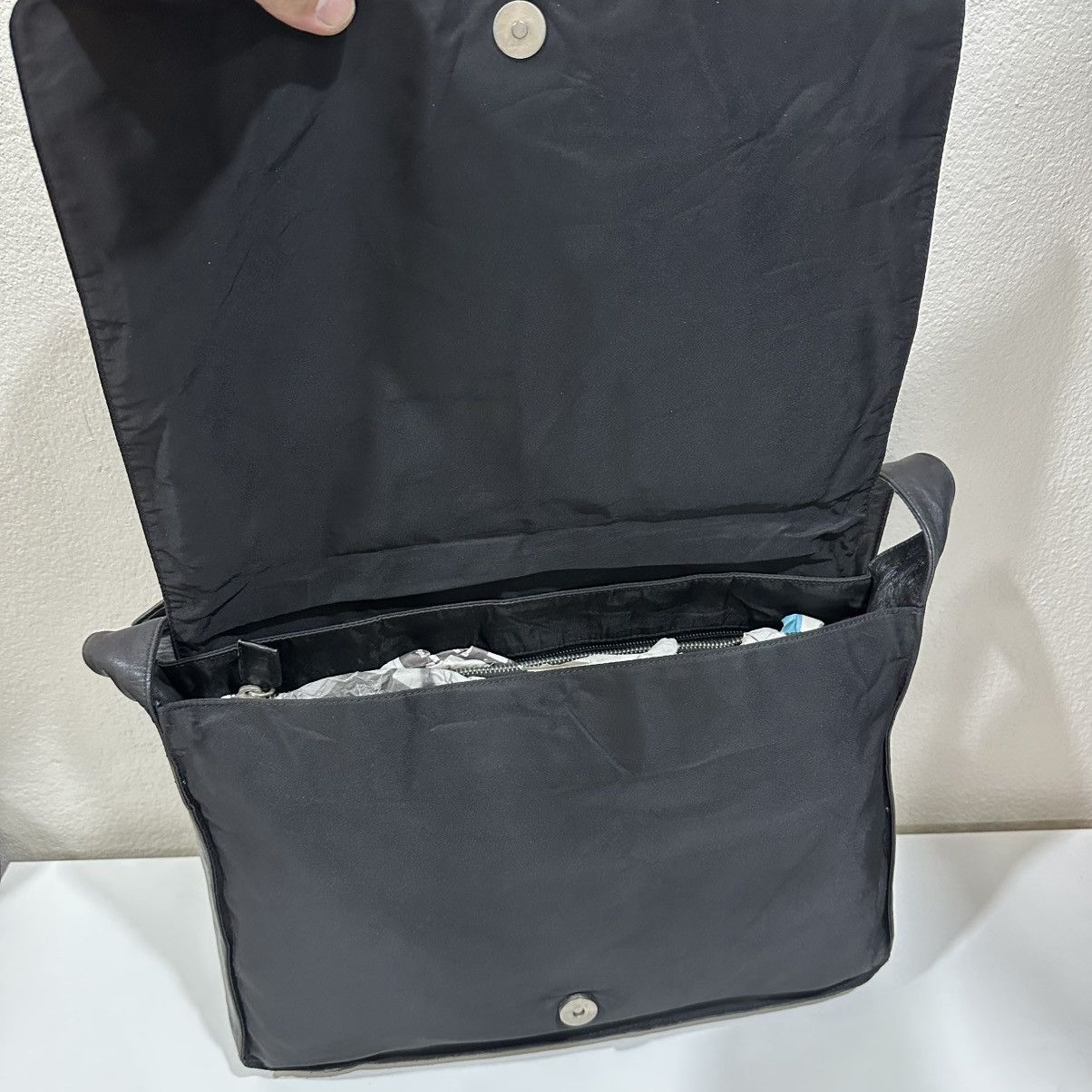 Prada AUTHENTIC PRADA NYLON TRIMMED LEATHER SHOULDER BAG Size ONE SIZE - 11 Thumbnail