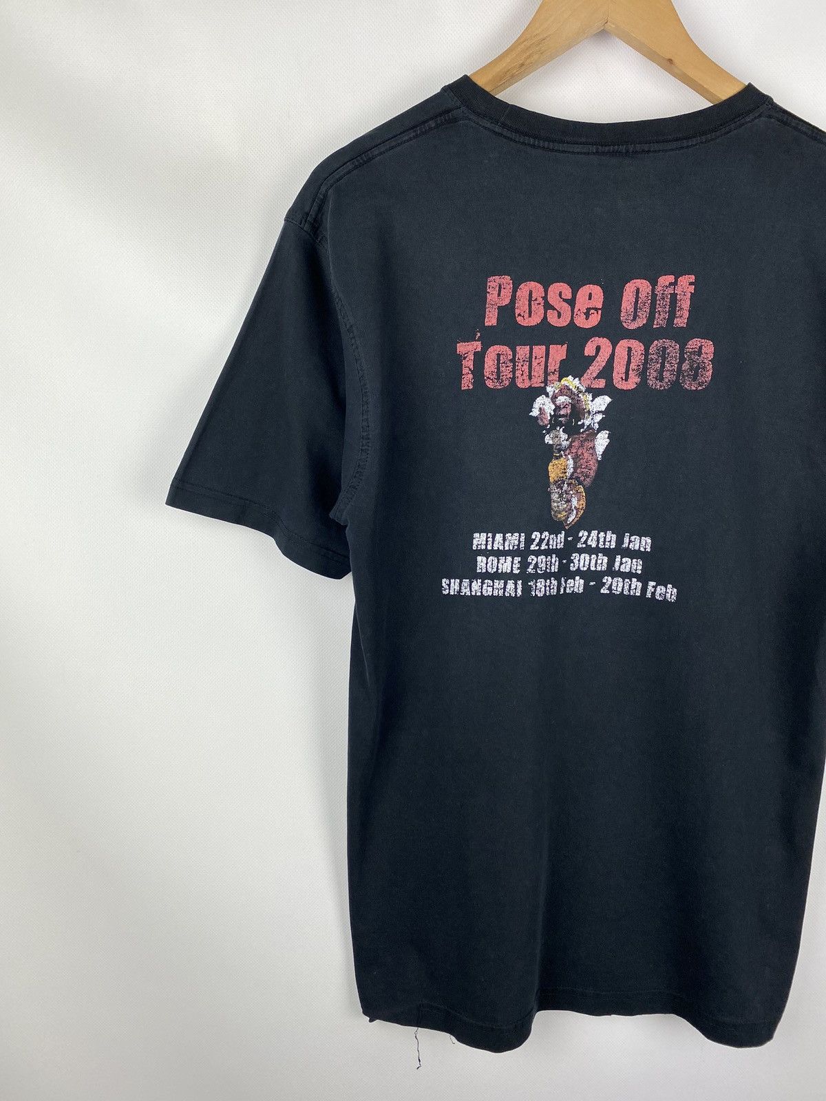 Band Tees Pose Off tour 2008 band t shirt size ~ L Size US L / EU 52-54 / 3 - 14 Thumbnail