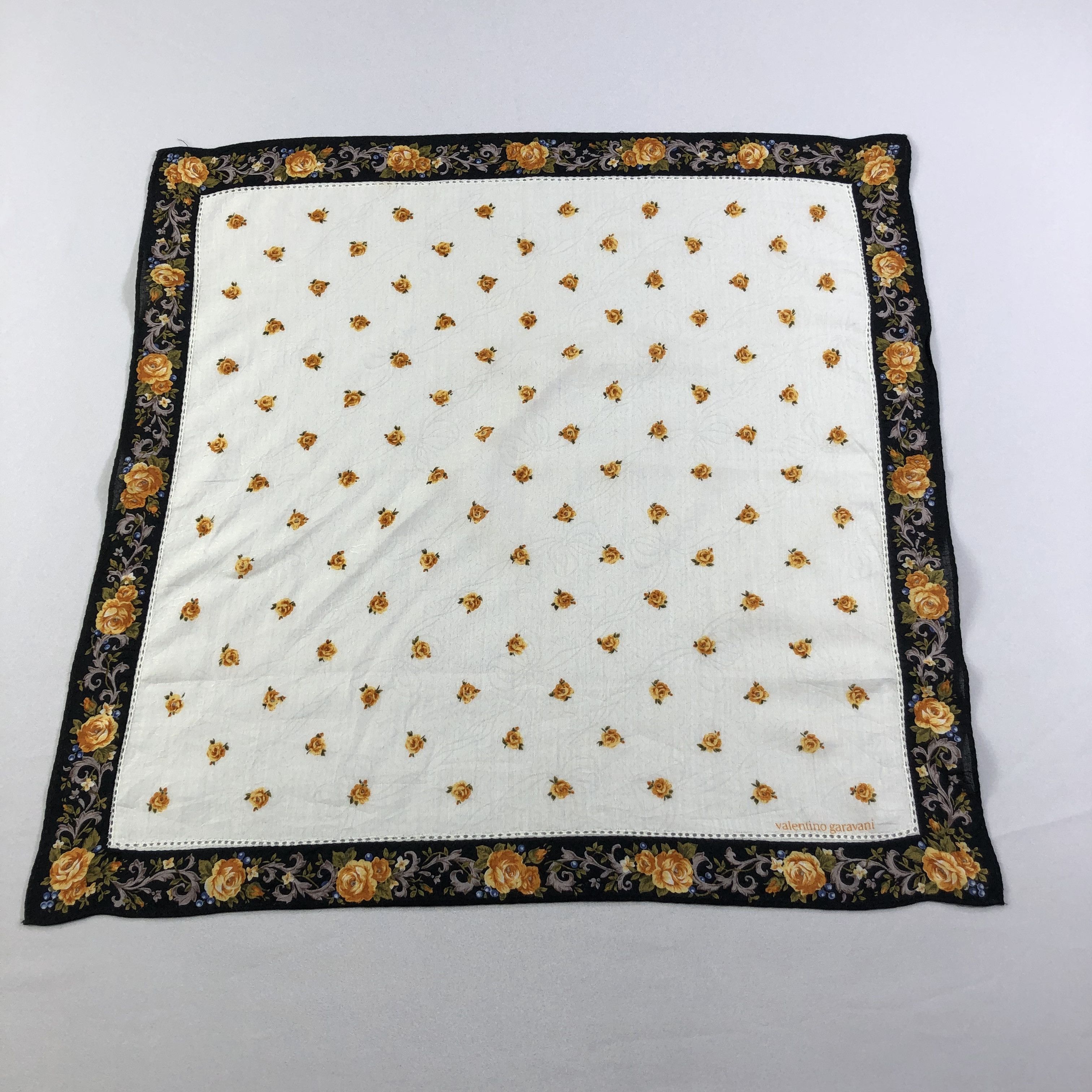 Vintage VaLENTino GarAVAni Handkerchief Neckerchief Bandana H2193 Size ONE SIZE - 2 Thumbnail