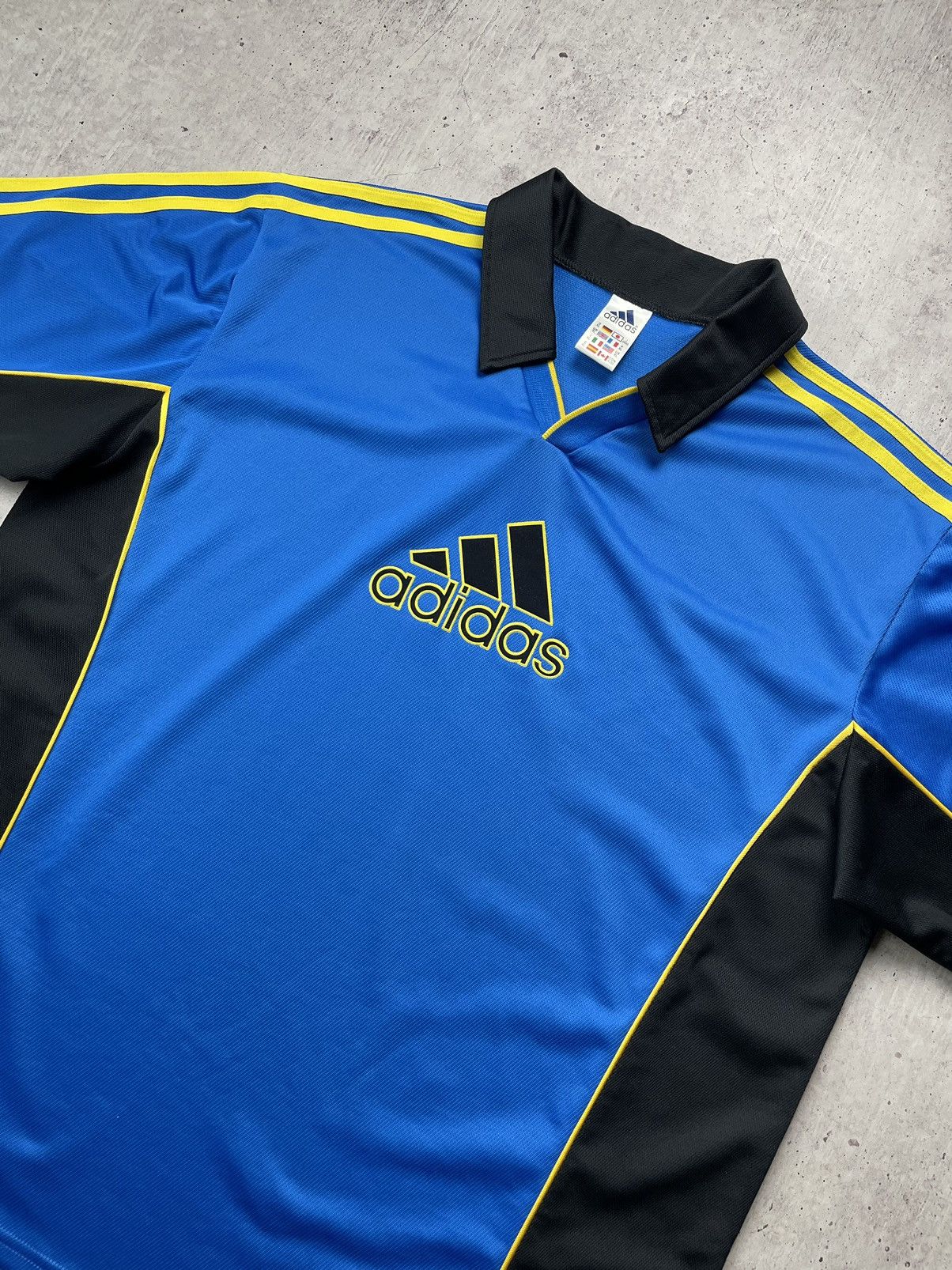 Adidas × Vintage Vintage Y2k Adidas big logo Jersey T-shirt Size US XL / EU 56 / 4 - 2 Thumbnail