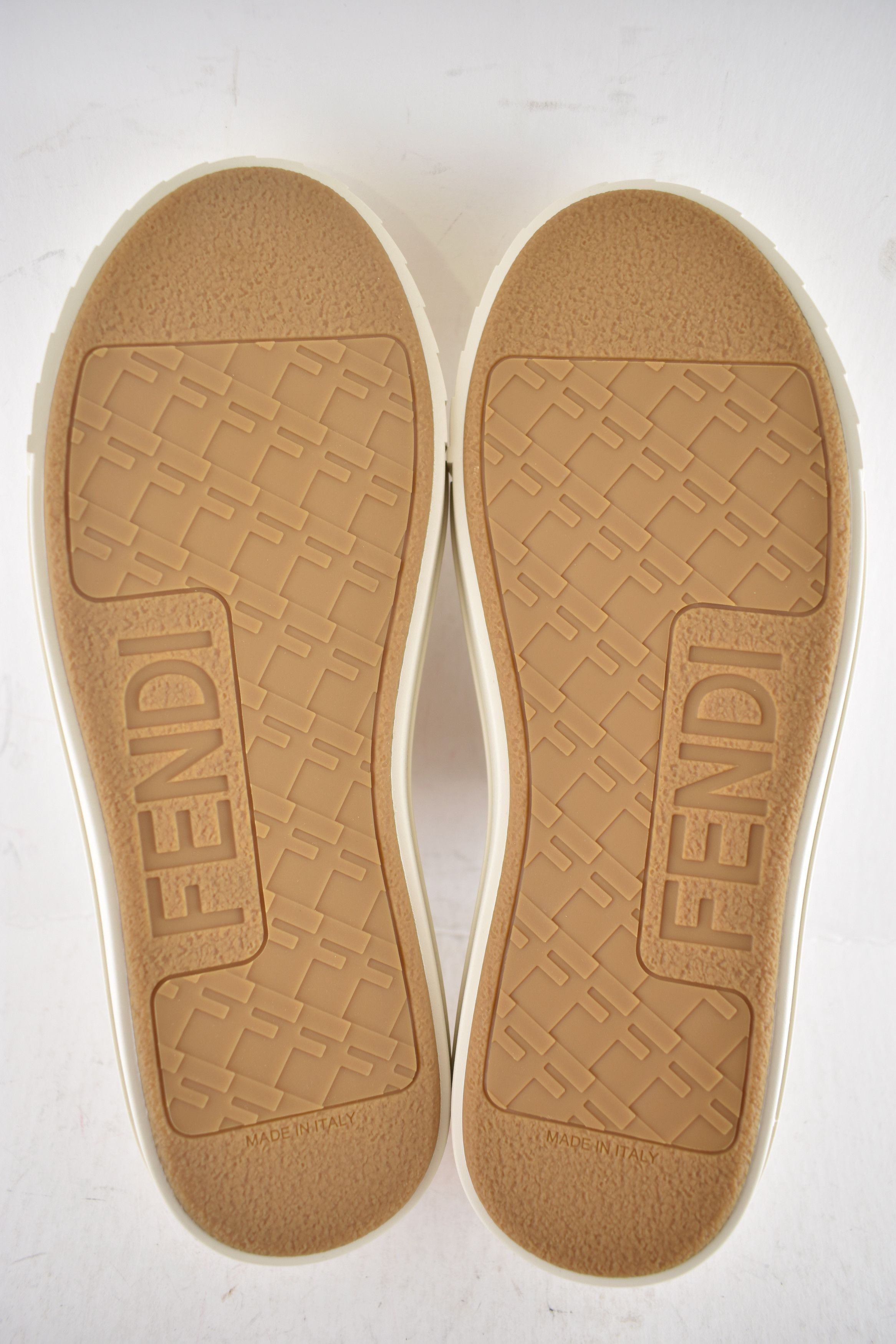 Fendi Fendi Domino Red Monogram FF Logo Low Top Sneaker 38 Size US 8 / IT 38 - 17 Thumbnail