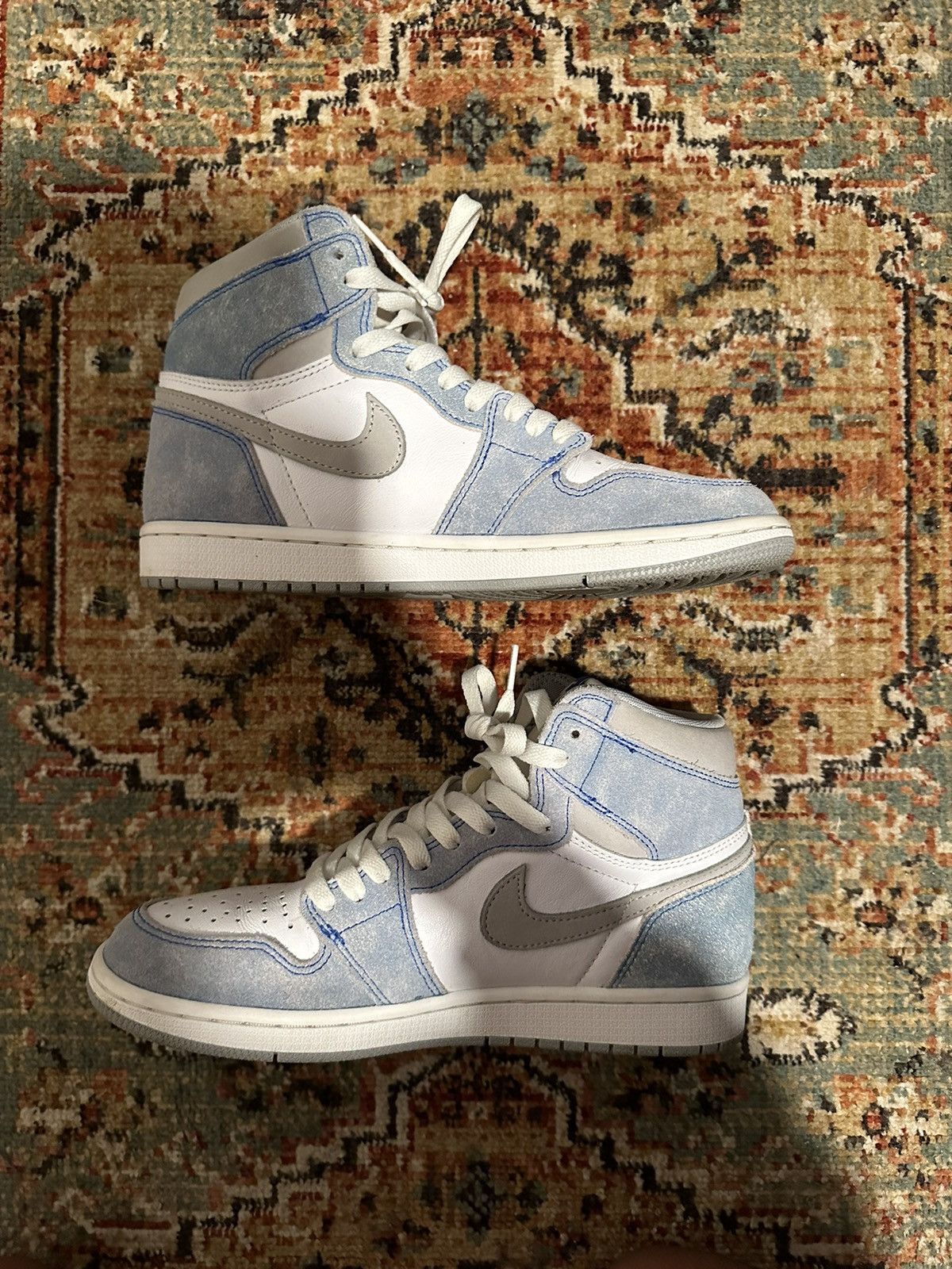 image of Jordan Brand 1 Hyper Royal Shoes in Blue, Men's (Size 8)