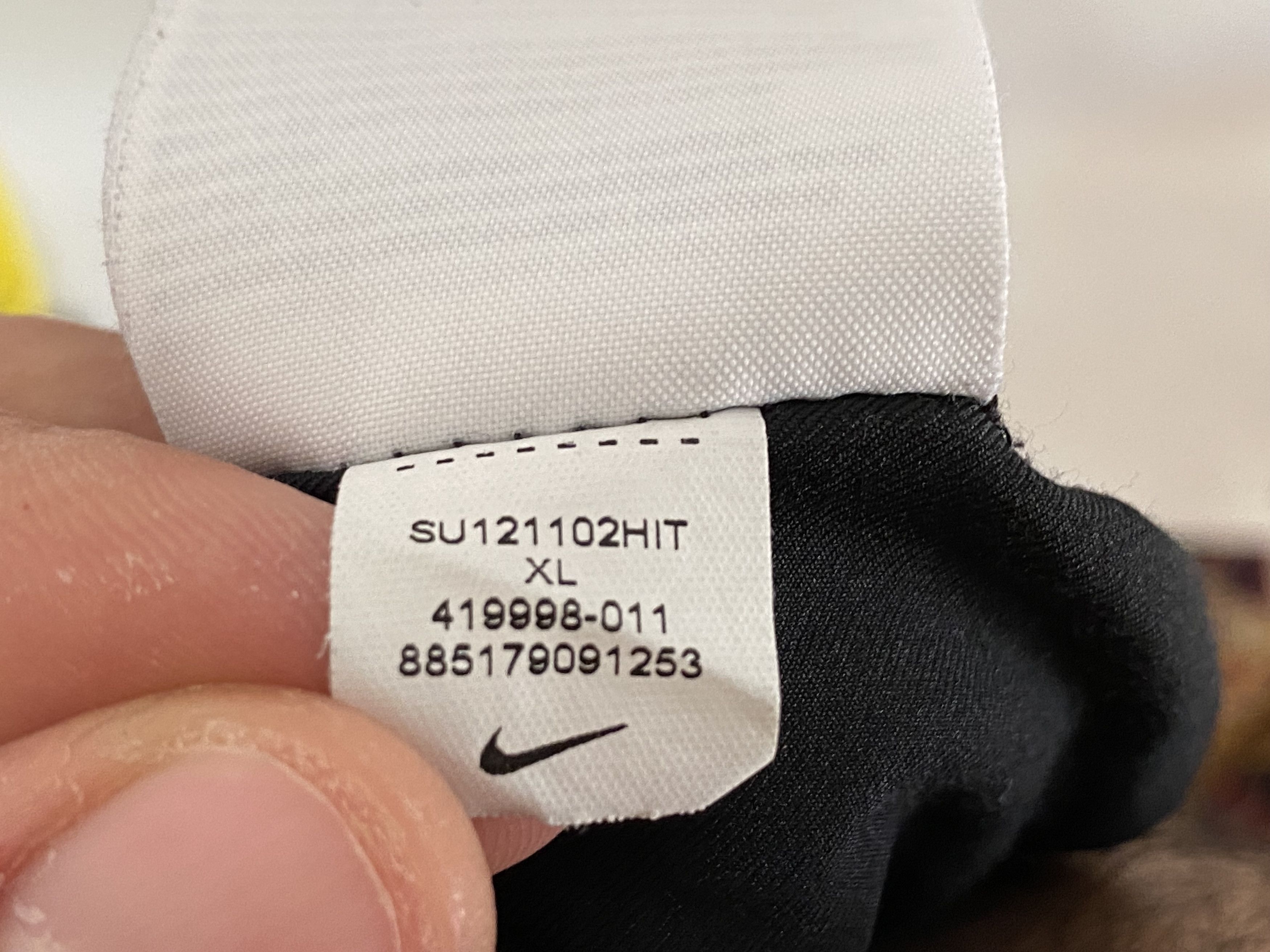 Nike JUVENTUS 2012 2013 THIRD FOOTBALL SOCCER SHORTS NIKE Size US 36 / EU 52 - 8 Thumbnail