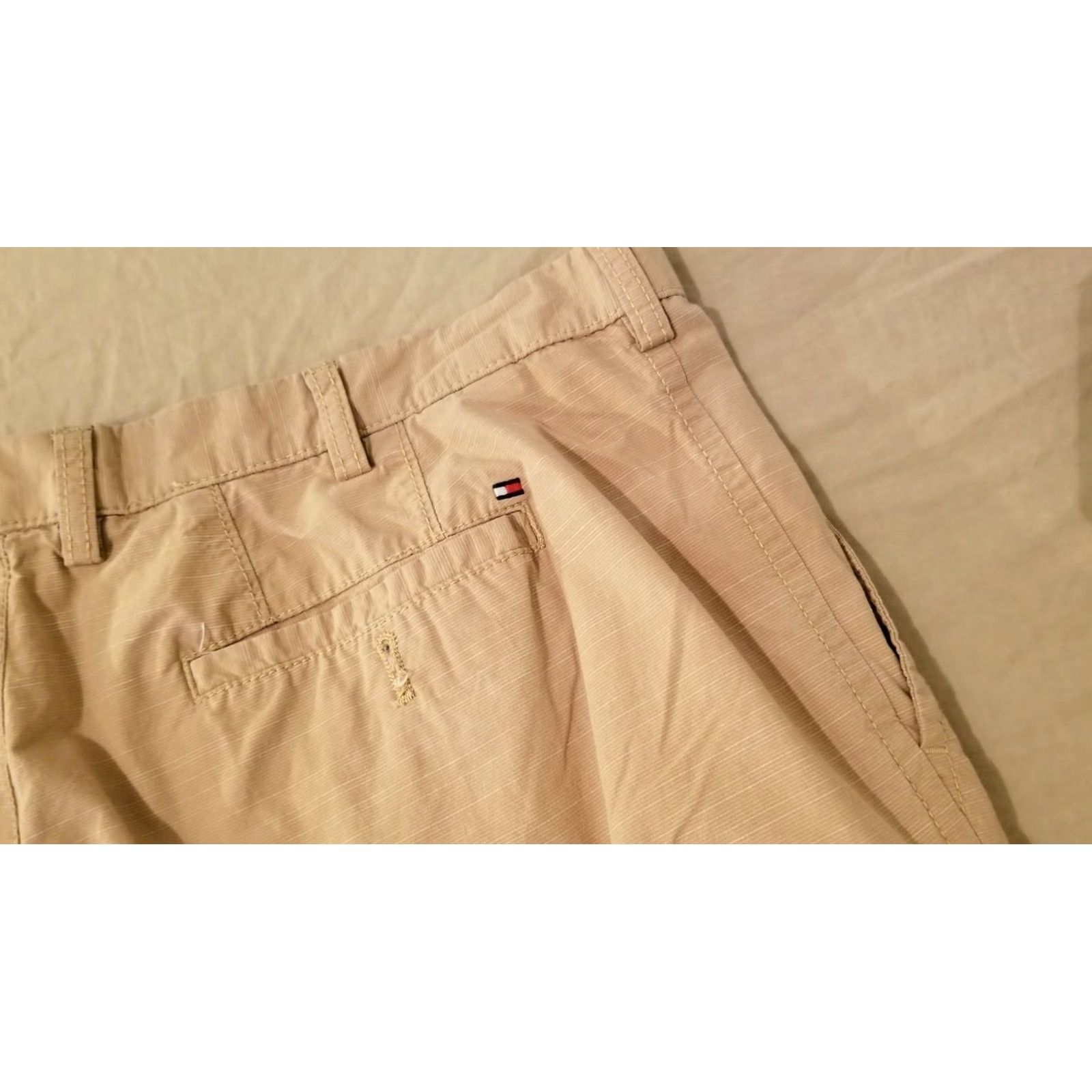 Tommy Hilfiger Tommy Hilfiger Shorts 42 Cotton Chino Mens Beige Regular Size 42 Clothing Shorts Mens Beige Cotton Chino Tommy Hilfiger 42 Size US 42 / EU 58 - 4 Thumbnail