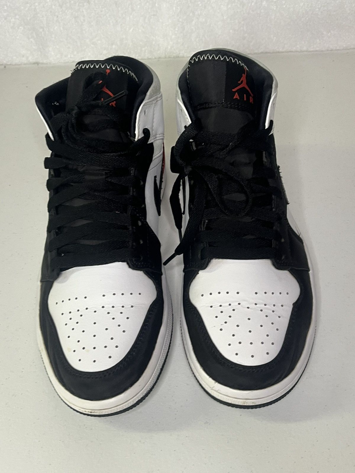 Jordan Brand × Nike Nike Air Jordan 1 Mid SE Red Black Toe Size 8.5 Size US 8.5 / EU 41-42 - 3 Thumbnail