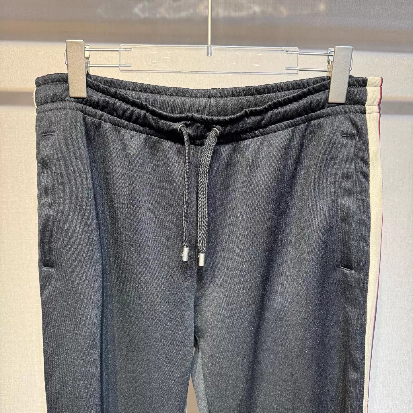 Gucci Gucci side webbing track shorts M new Size US 32 / EU 48 - 3 Thumbnail