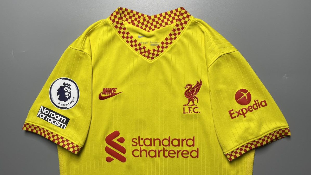 Nike × Vintage LIVERPOOL NIKE 2021/2022 FOOTBALL THIRD JERSEY #11 SALAH Size US M / EU 48-50 / 2 - 3 Thumbnail