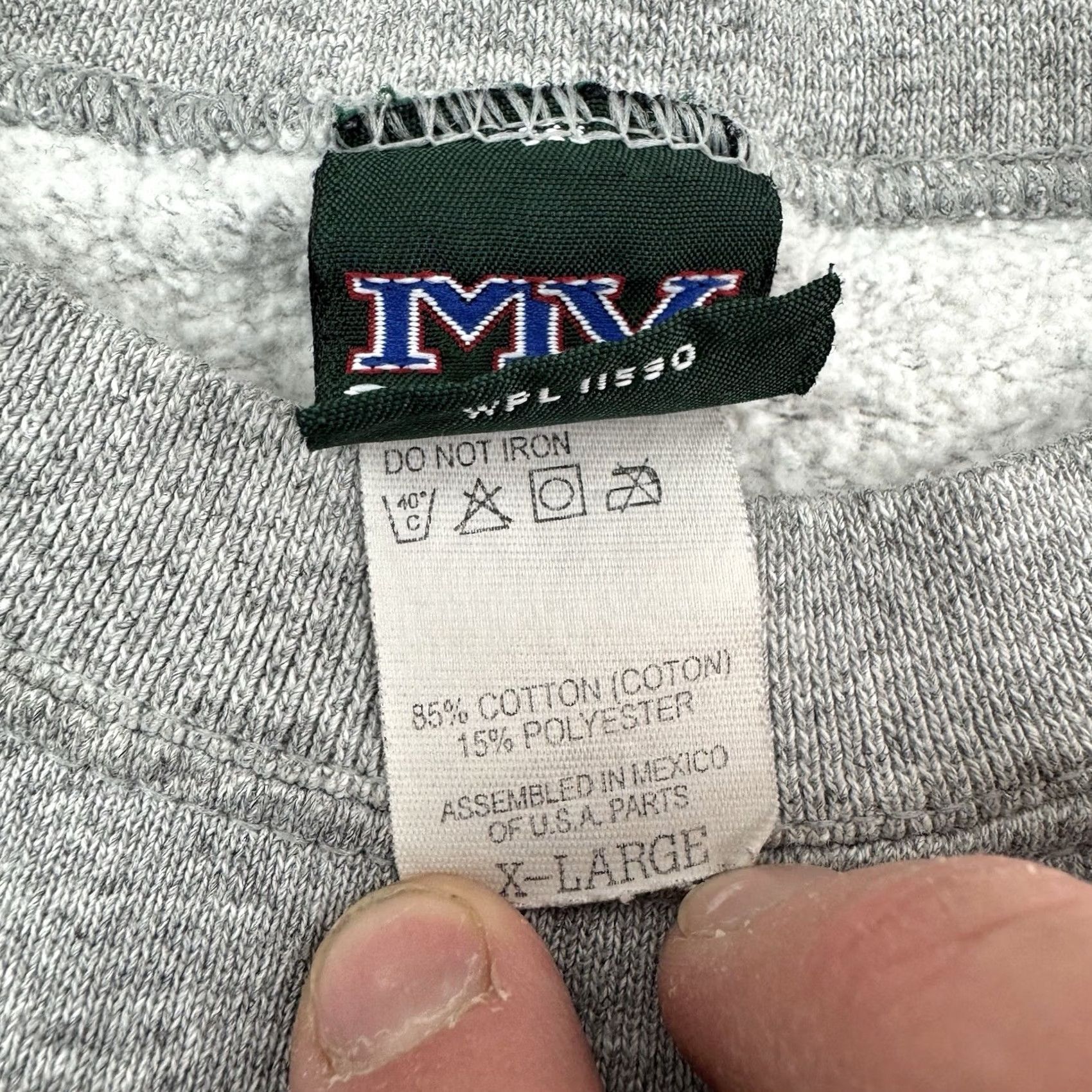 Vintage VINTAGE MV Sport Sweatshirt Adult XL College Sports 90s Crewneck USA Gray Cotton Polyester Mens Size US XL / EU 56 / 4 - 6 Thumbnail