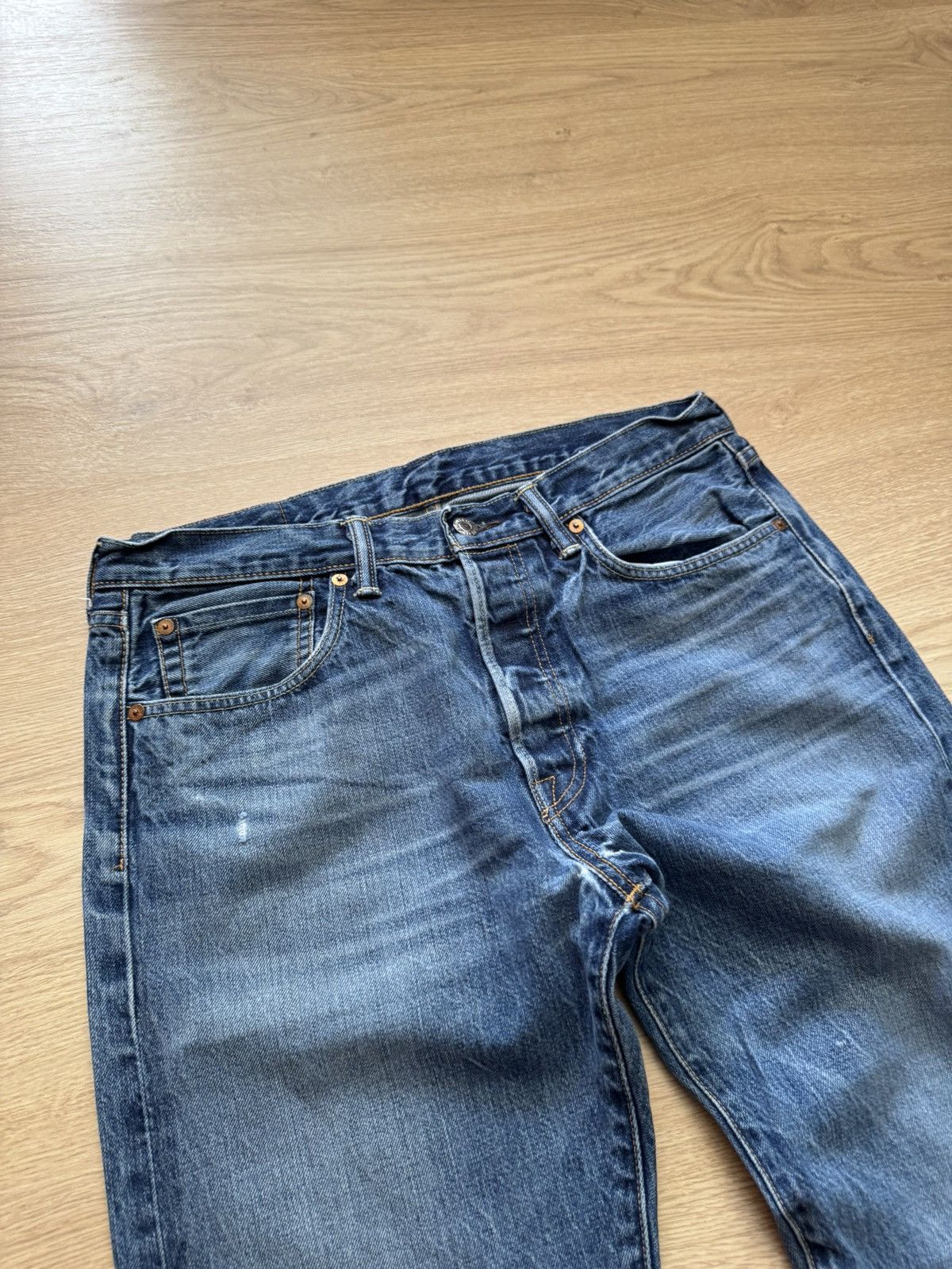Levi's Vintage Clothing Levi’s 501 Mede In USA Selvedge Denim Blue Denim Jeans Size US 32 / EU 48 - 2 Thumbnail