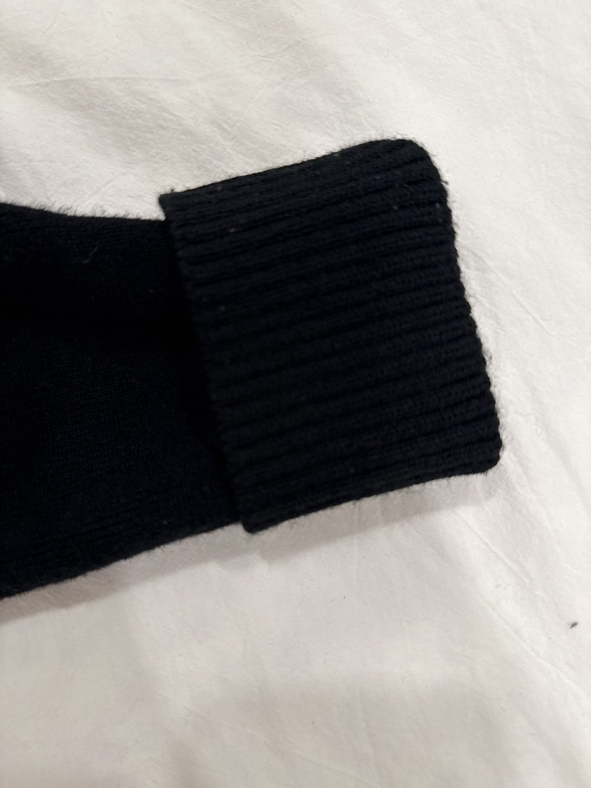 Comme des Garcons Comme des Garcons School Crest V Neck Caridgan Size US S / EU 44-46 / 1 - 9 Thumbnail
