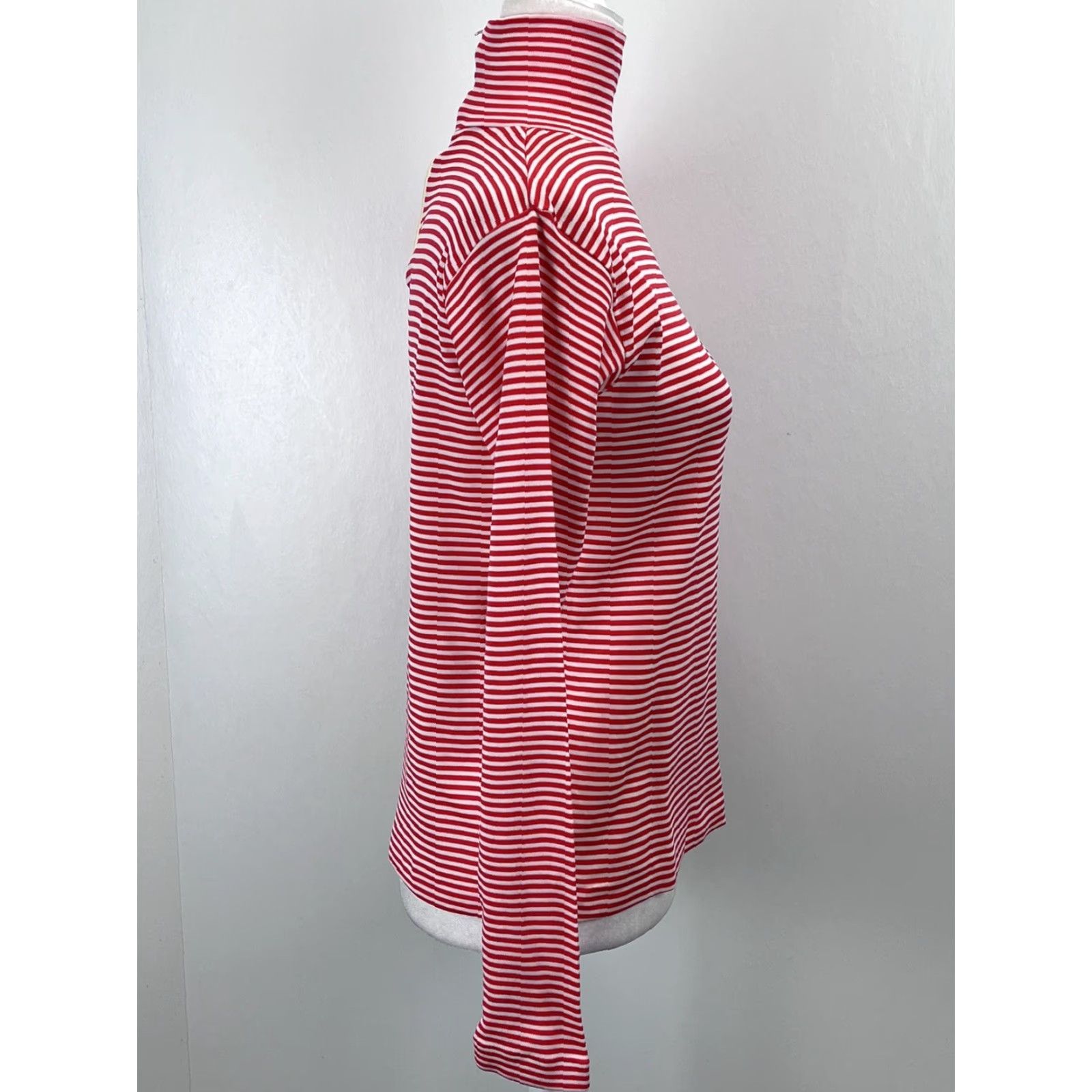 Vintage VINTAGE Miss Holly Turtleneck Shirt Womens, Striped, Nylon, Long Sleeve, Size L, Red/White, 70s, Stretch, Casual, Japan-made, Regular Fit Size L / US 10 / IT 46 - 4 Thumbnail