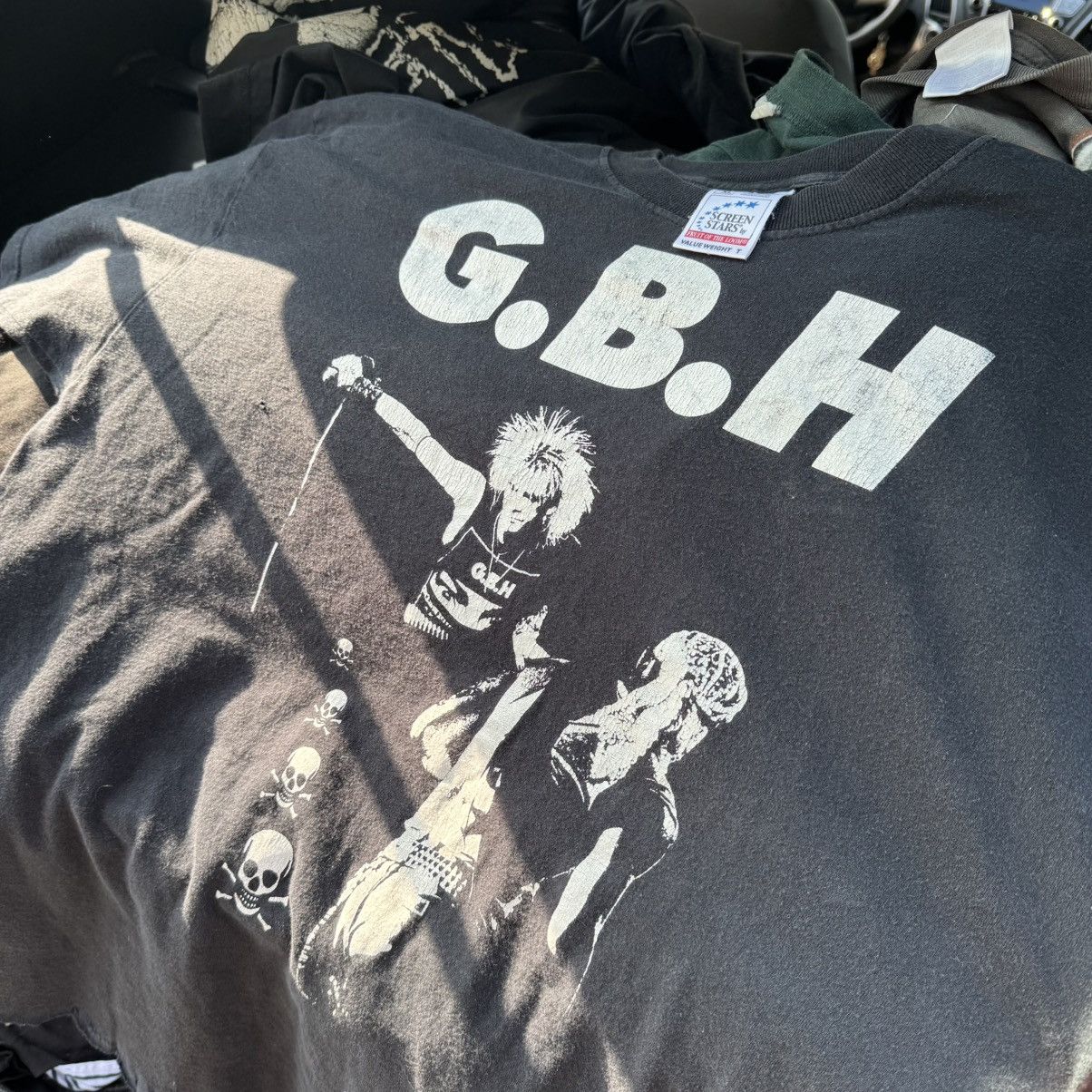 Band Tees Vintage Charged GBH UK Punk Cropped Thrash Tee Screen Stars Size US L / EU 52-54 / 3 - 9 Thumbnail