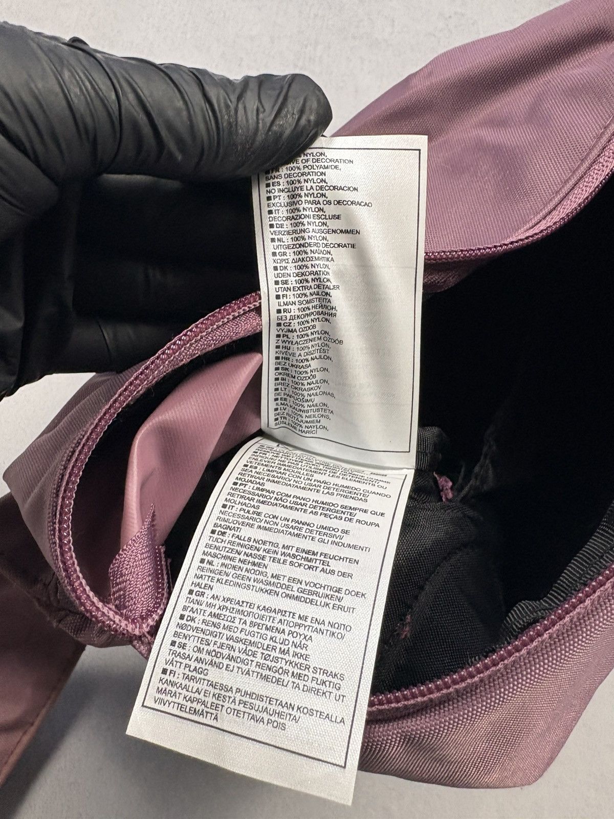 Nike 2000s Nike ACG Vintage Sling Bag Crossbody Pink Nylon Y2K Size ONE SIZE - 18 Thumbnail