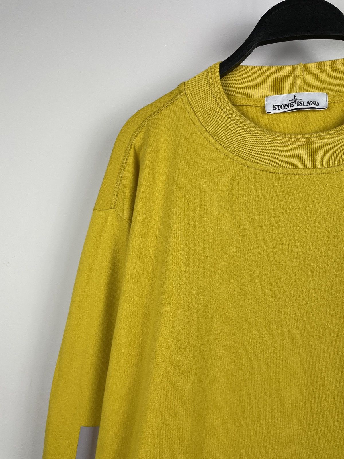 Stone Island Stone Island A/W 2018 Pouch Pocket Reflective Sweatshirt Size US L / EU 52-54 / 3 - 2 Thumbnail