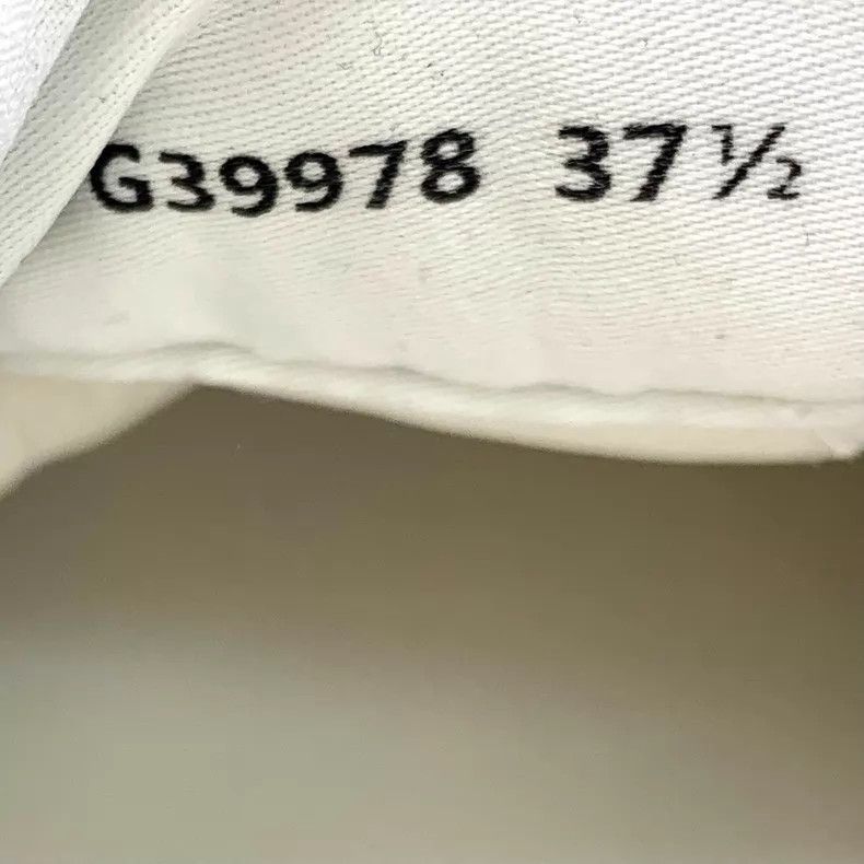 Chanel Chanel White double C logo lace-up casual flat sneakers Size US 7 / IT 37 - 6 Thumbnail