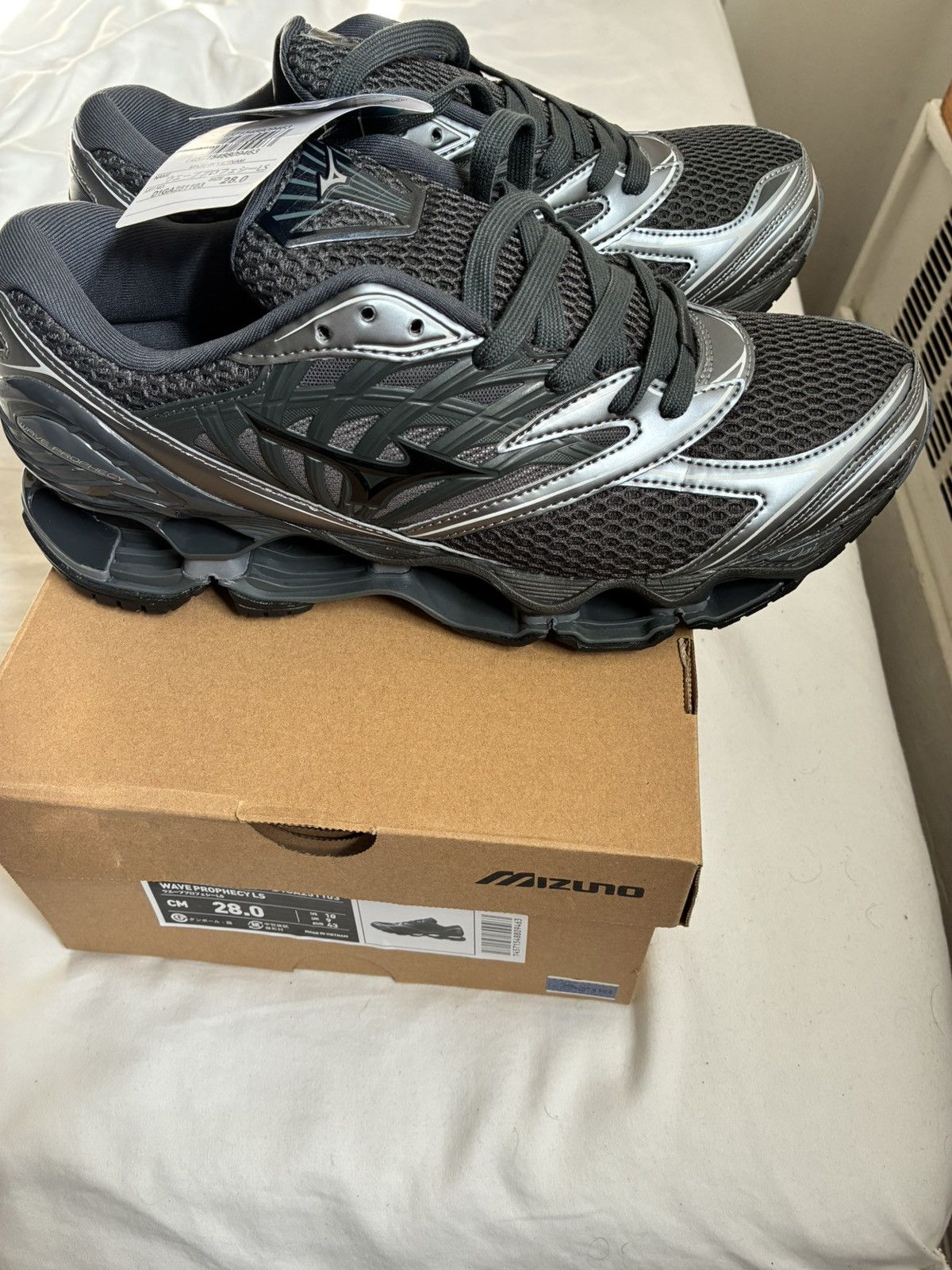 Mizuno Mizuno Wave Prophecy LS Size US 10 / EU 43 - 2 Thumbnail
