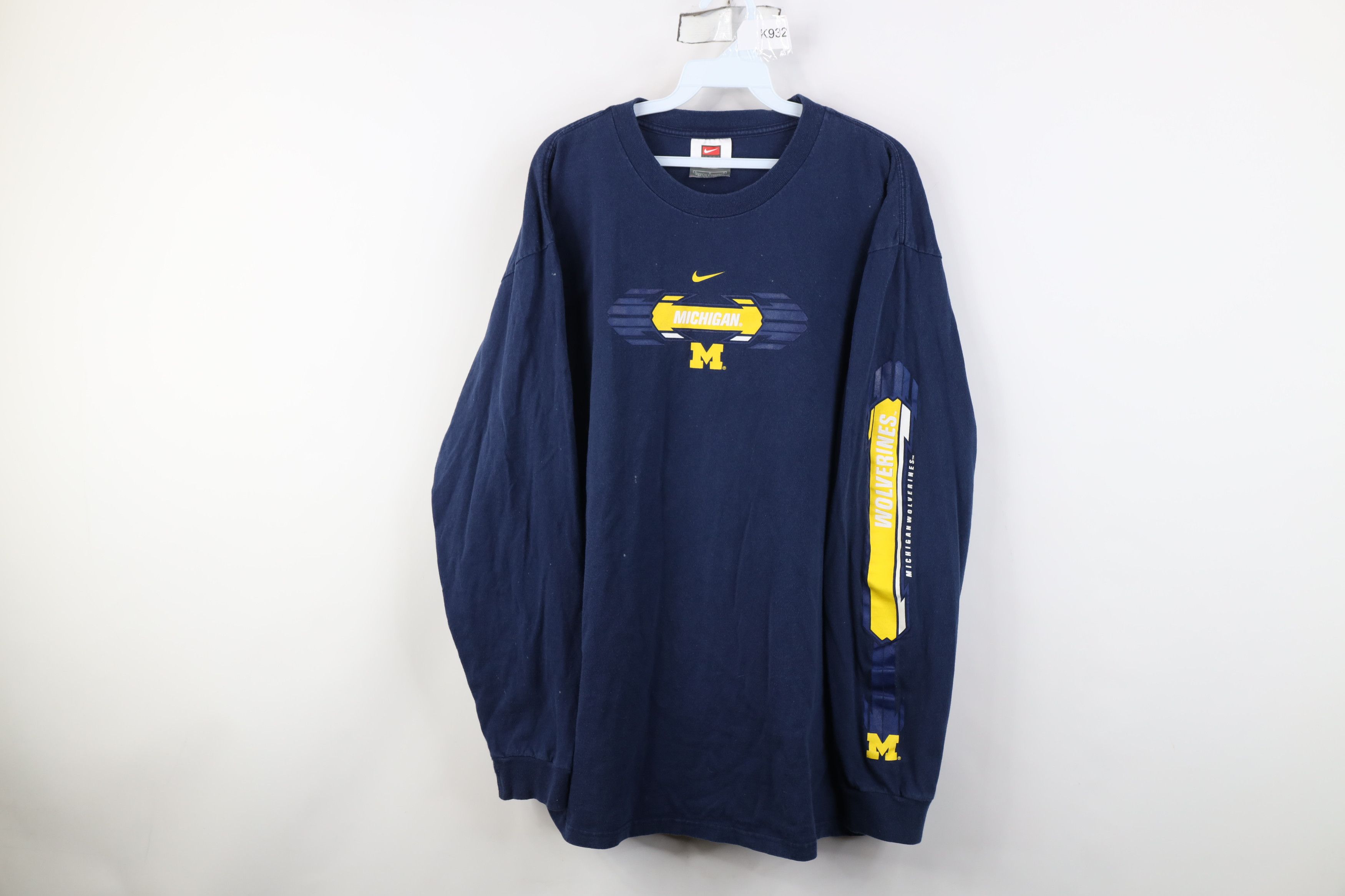Nike Vintage Nike Mini Swoosh University of Michigan T-Shirt Size US L / EU 52-54 / 3 - 1 Thumbnail