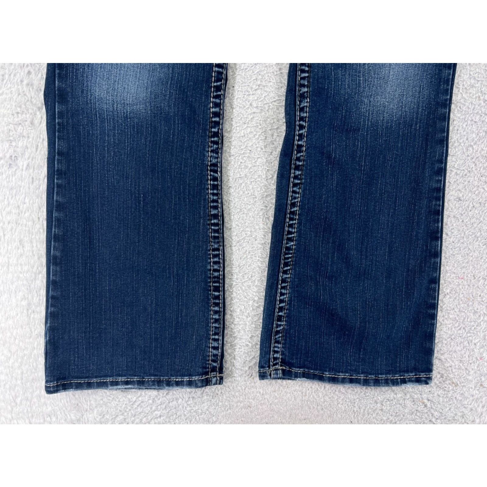 Silver Jeans Co. VINTAGE? No, Silver Jeans Suki Surplus Blue Denim Bootcut Jeans - 31 Waist, 27.5 Inseam, Cotton Blend, Embroidered, Logo, 5-Pocket Womens Jeans Size 24" / US 00 / IT 34 - 6 Thumbnail