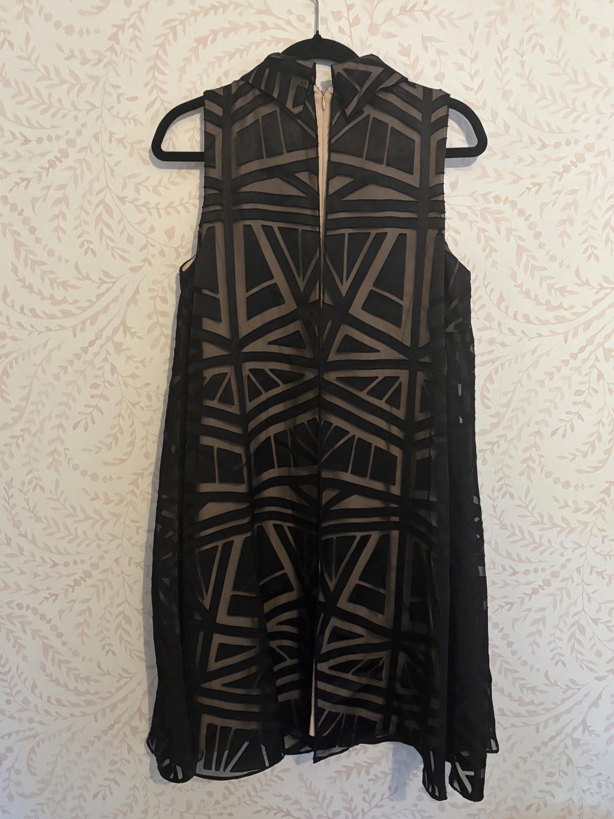 Vince Camuto NEW Vince Camuto Trapeze Burnout Geometric Swing Dress sz 10 Size L / US 10 / IT 46 - 2 Thumbnail