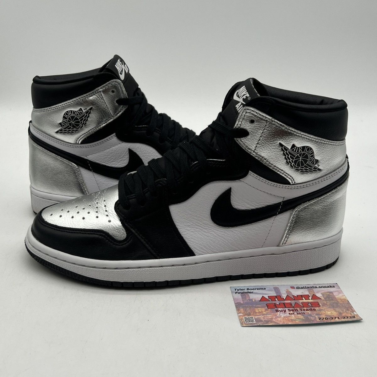 Jordan Brand Wmns air Jordan 1 high silver toe Size US 10 / IT 40 - 1 Thumbnail