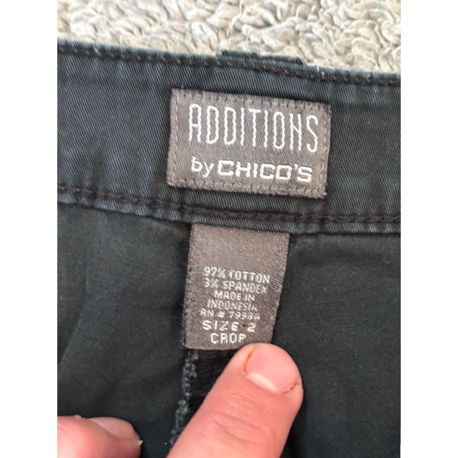 Vintage Additions by Chicos Capri Pants Size 2 Black Crop Casual Active Summer Pants Womens Regular Straight Capri Black 2 Pockets Front Flat Front Vintage No Size 26" / US 2 / IT 38 - 2 Thumbnail