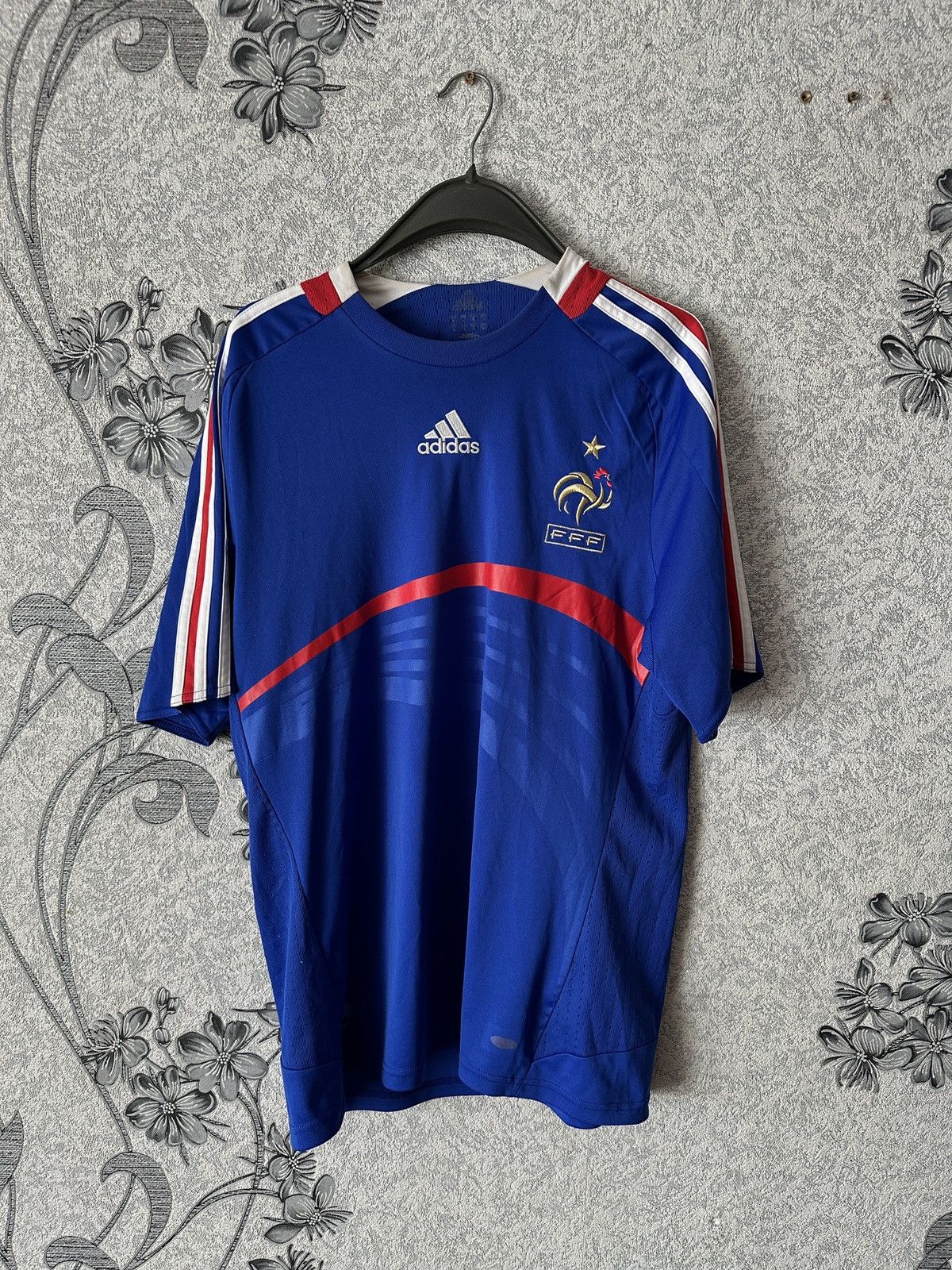 Adidas Mens Vintage Adidas France National Team T Shirt home away Size US L / EU 52-54 / 3 - 1 Thumbnail