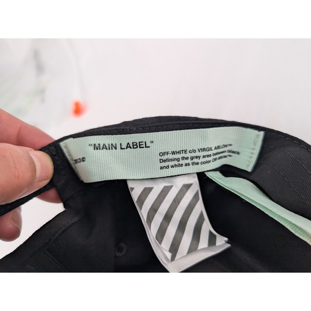 Off-White o1rshd1 Size: OS / Baseball Cap in Black / White Size ONE SIZE - 8 Thumbnail