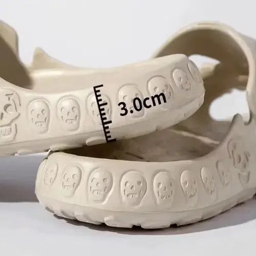 VIBE Skull slippers Size US 10 / EU 43 - 3 Thumbnail