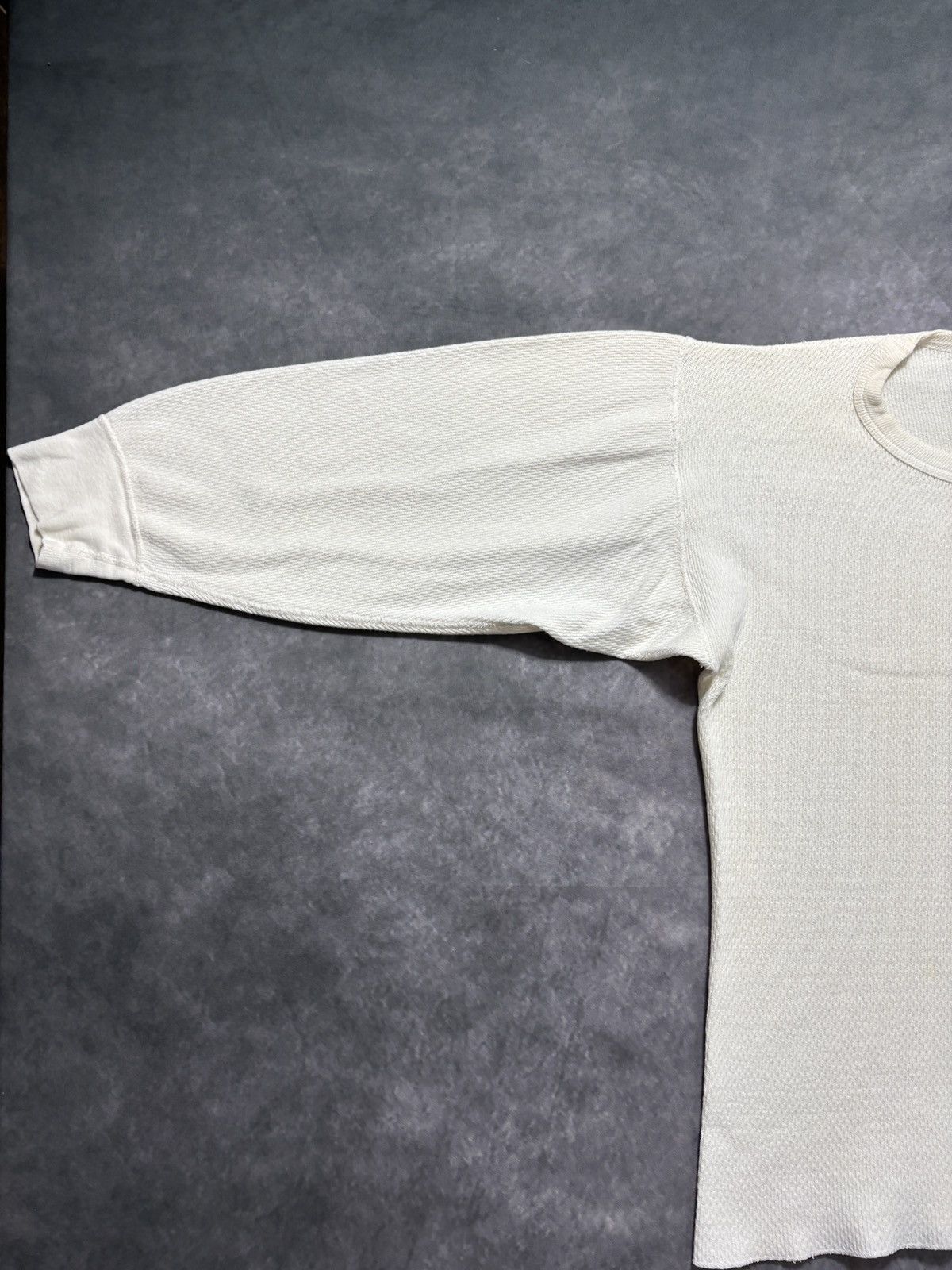 Vintage 1980s KMart Longsleeve Vintage Thermal Shirt Waffle 80s 90s Size US L / EU 52-54 / 3 - 8 Thumbnail