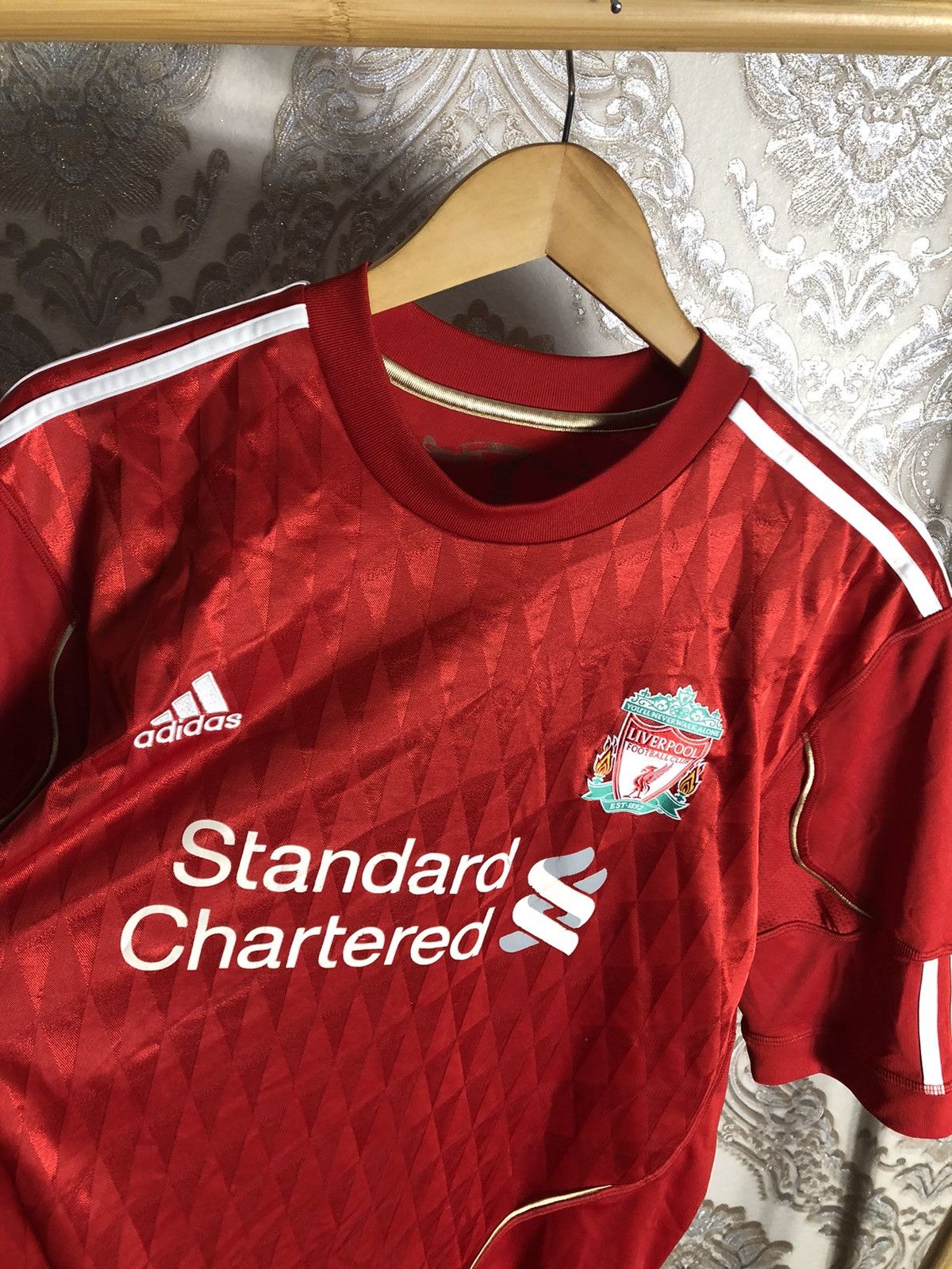 Adidas VINTAGE ADIDAS FC LIVERPOOL ENGLAND SOCCER JERSEY RETRO Y2K Size US L / EU 52-54 / 3 - 2 Thumbnail