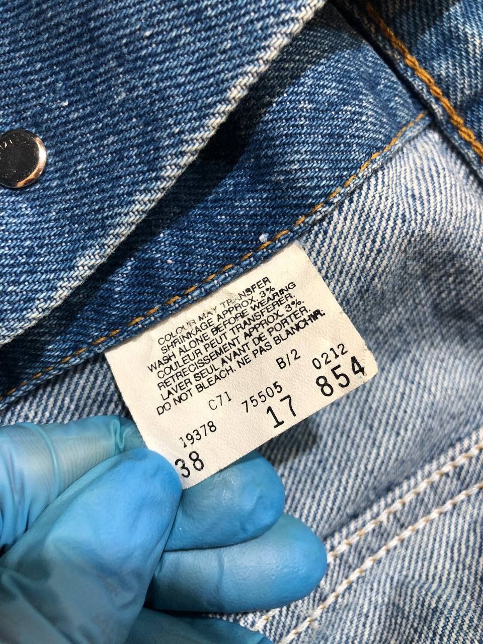 Levi's Vintage Levi's Denim Blue Jean Trucker Jacket Size XS / US 0-2 / IT 36-38 - 3 Thumbnail