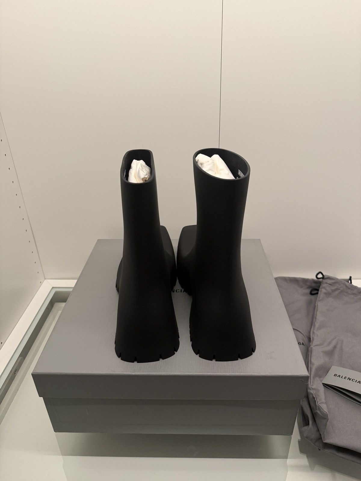 Balenciaga Balenciaga trooper black rubber boot Size US 11 / EU 44 - 3 Thumbnail