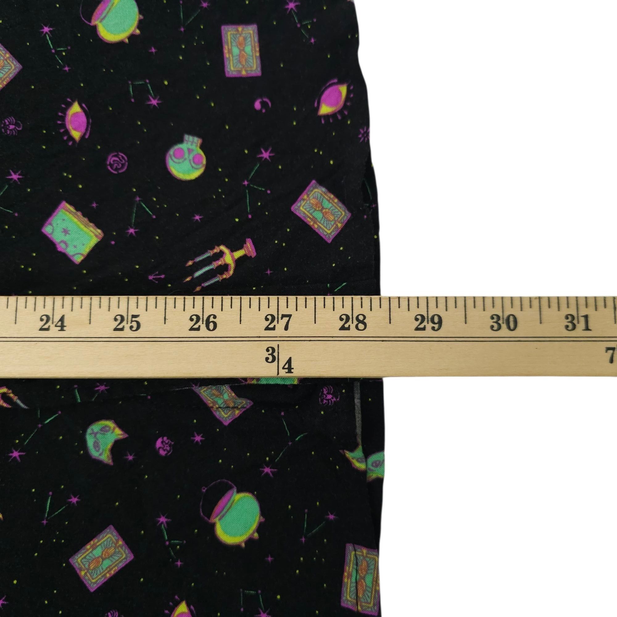 Disney Disney Hocus Pocus Button Front Woven Shirt Adult M Size US M / EU 48-50 / 2 - 18 Thumbnail
