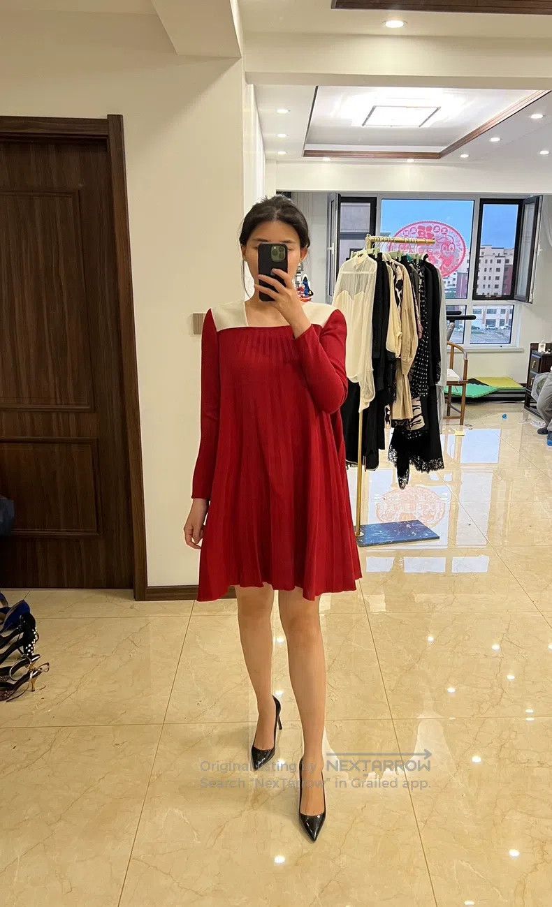 Valentino Valentino dress Size S / US 4 / IT 40 - 1 Thumbnail