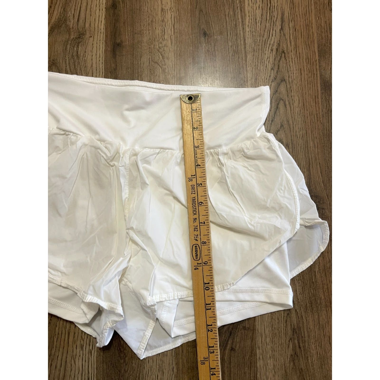 Vintage cadmus Shorts Women’s Size Medium White Pull On Athletic Casual Shorts Size 32" / US 10 / IT 46 - 7 Thumbnail